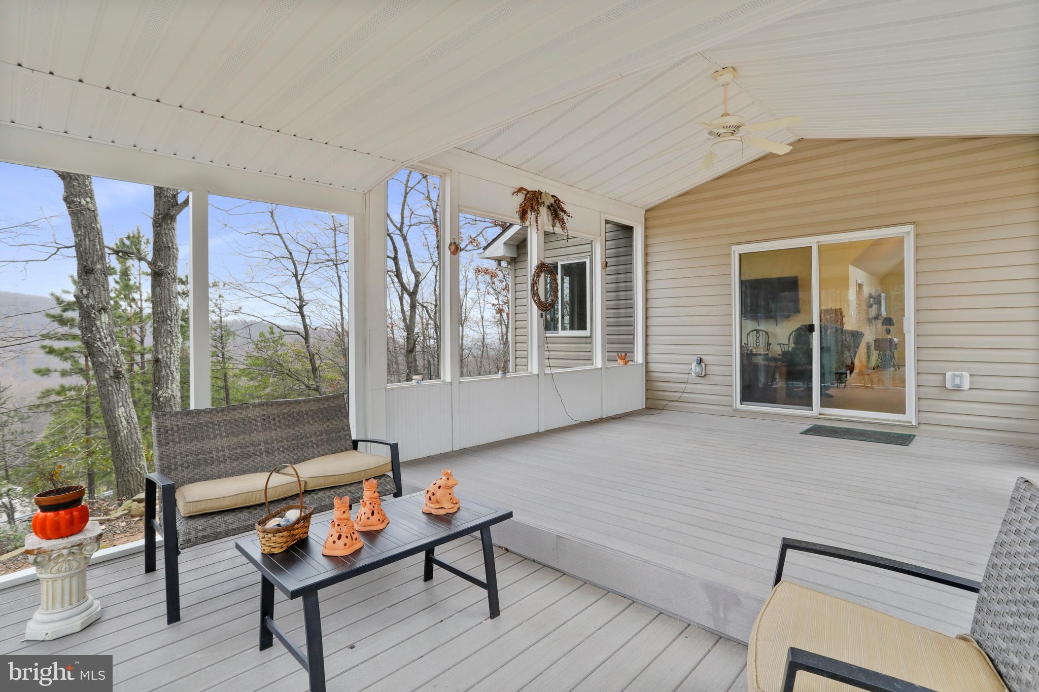 THE WOODS - Residential