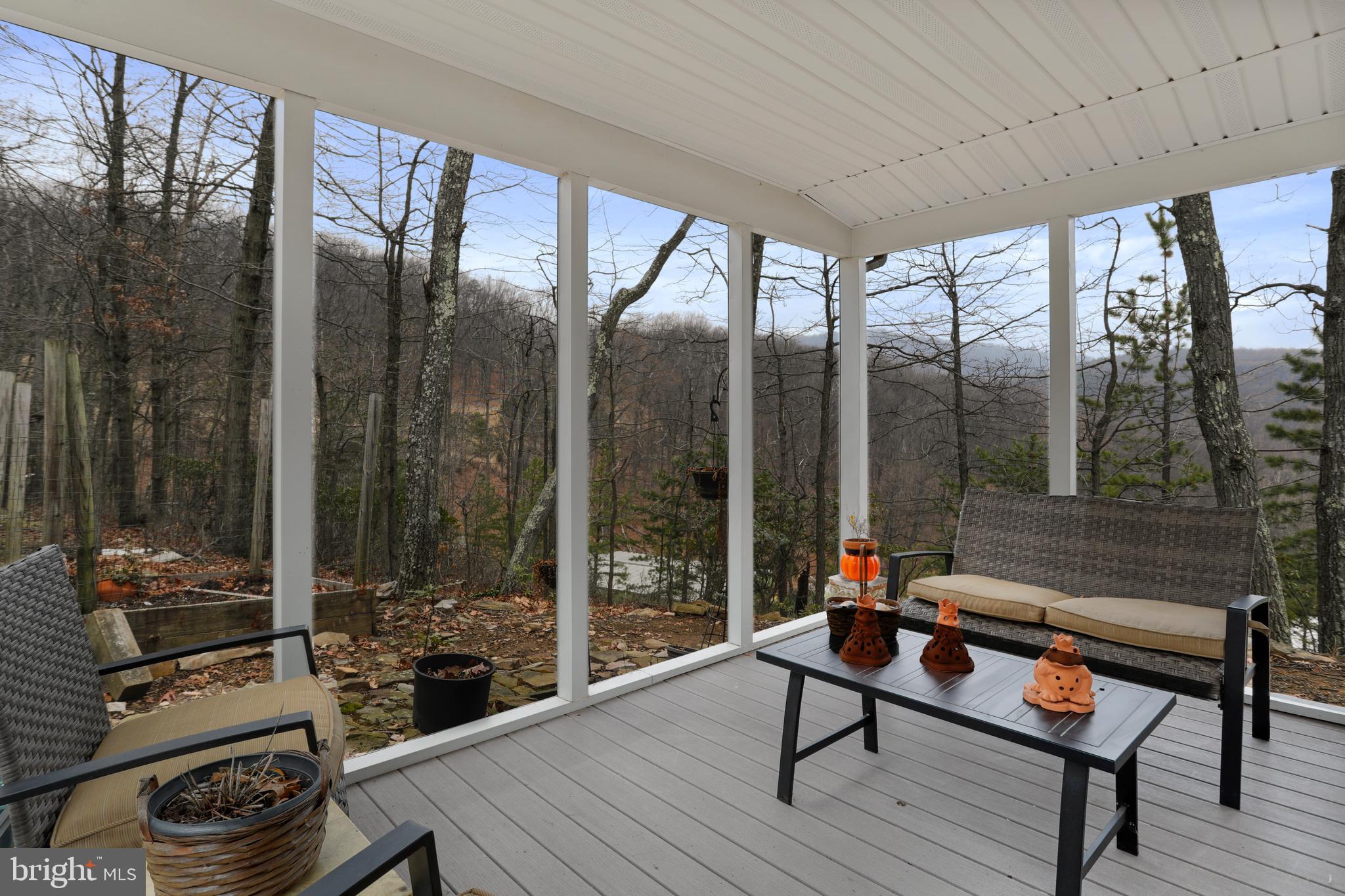 THE WOODS - Residential