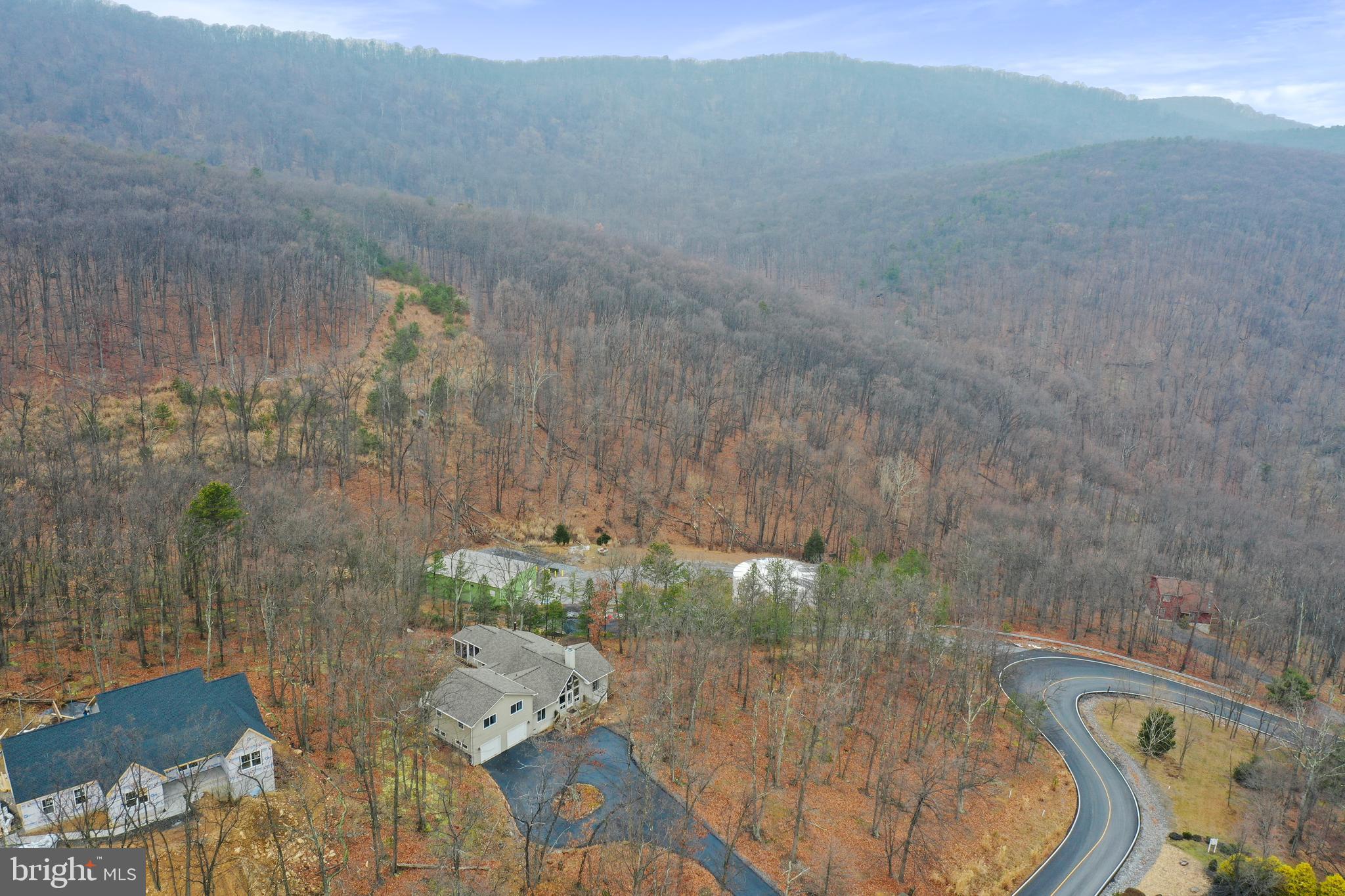 THE WOODS - Residential