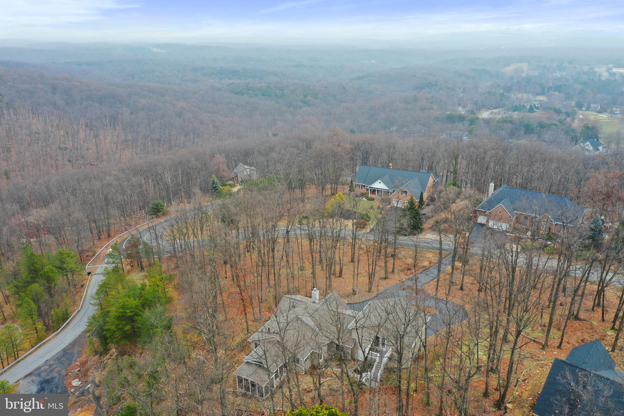 THE WOODS - Residential