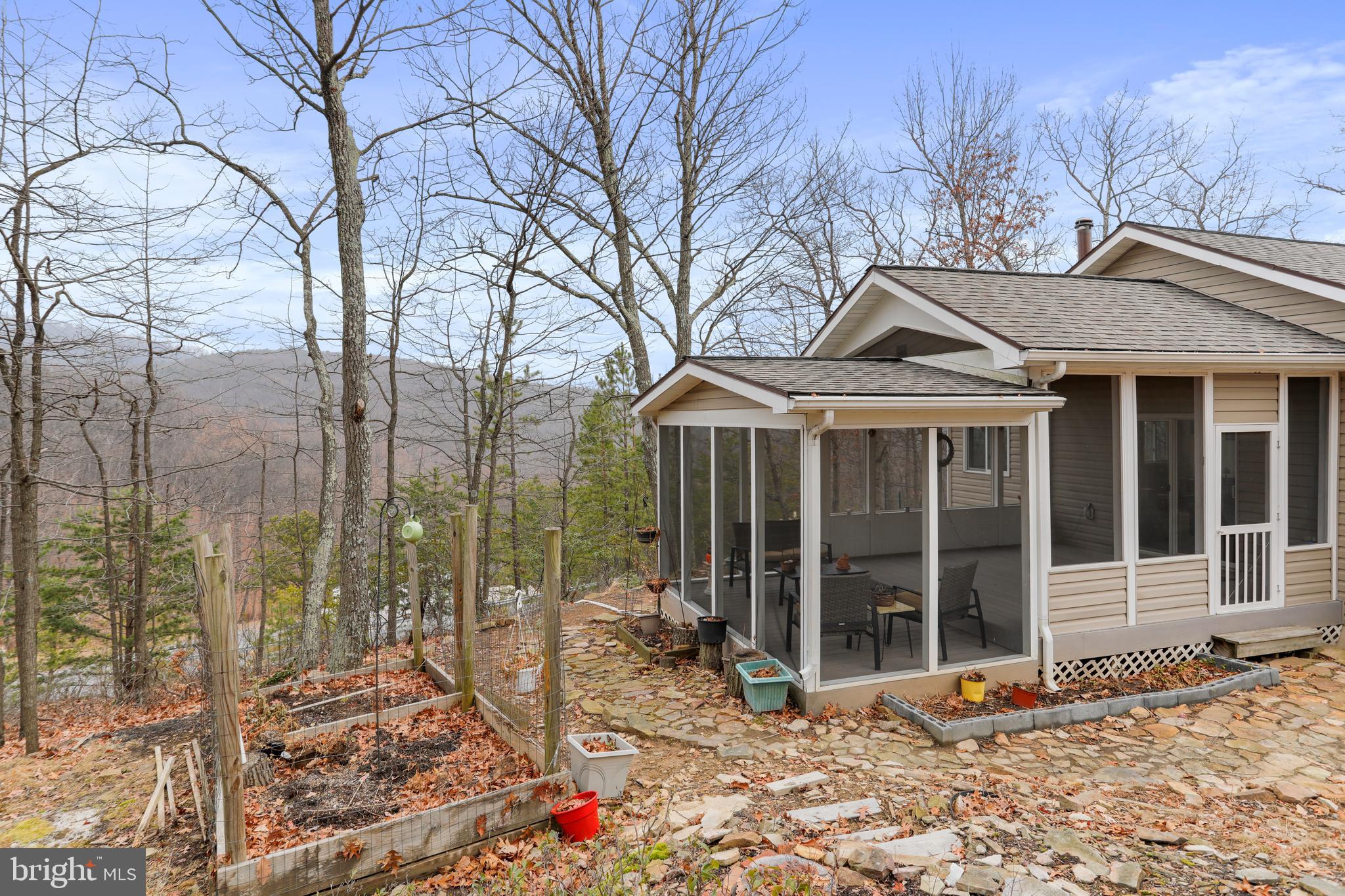 THE WOODS - Residential