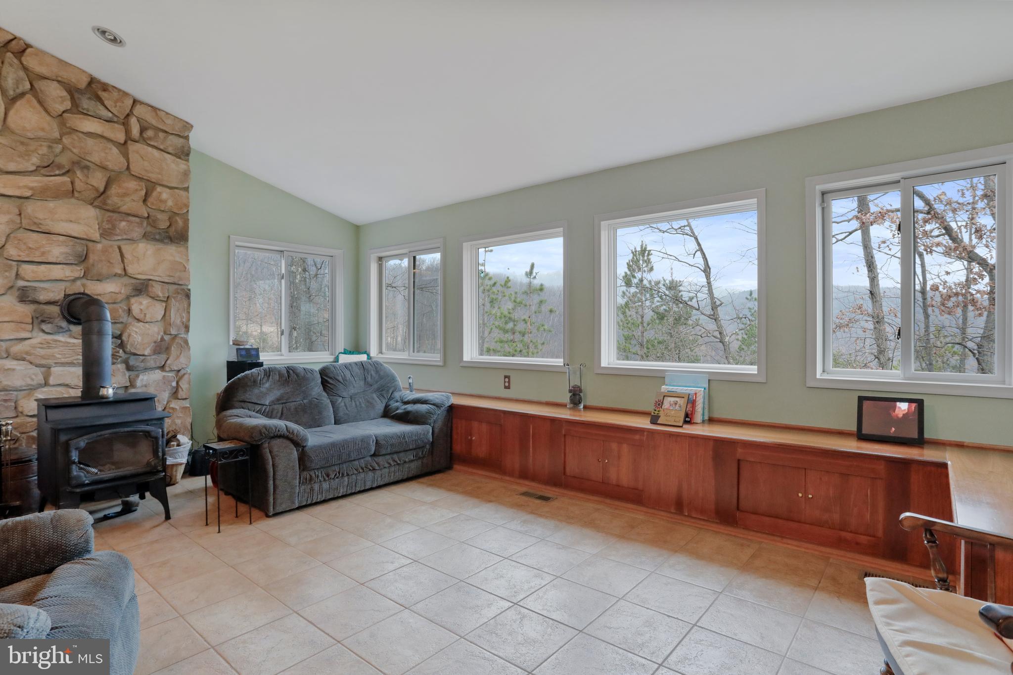 THE WOODS - Residential