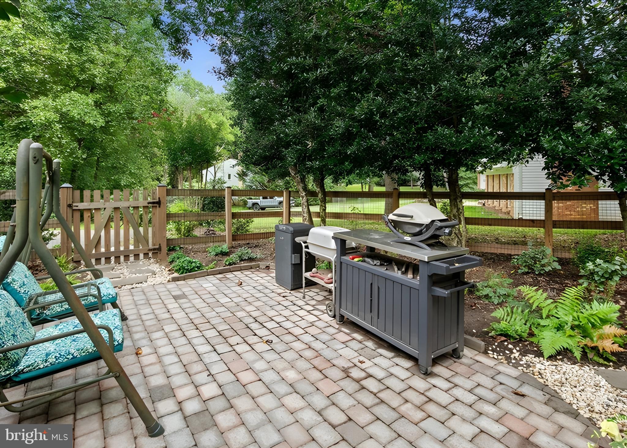 STUARTS MILL WOODS - Residential