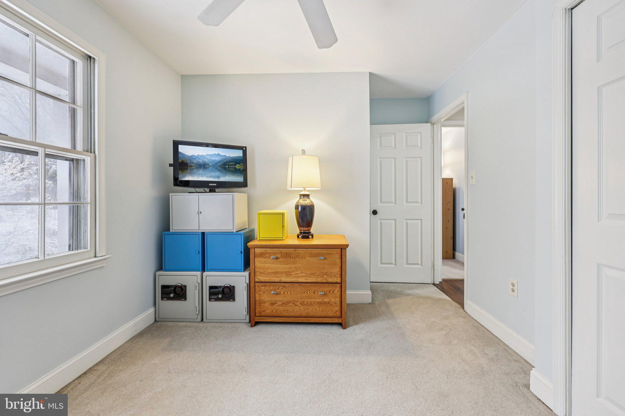 STUARTS MILL WOODS - Residential