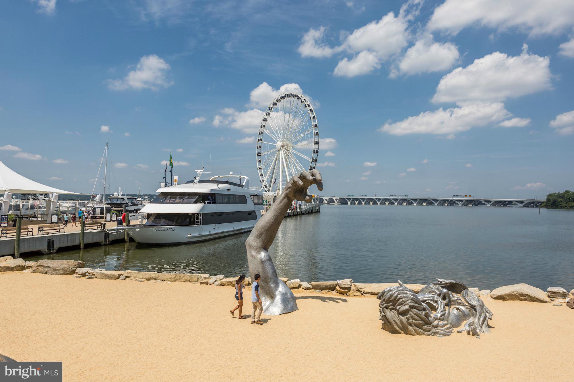 POTOMAC OVERLOOK CONDO - Residential Lease