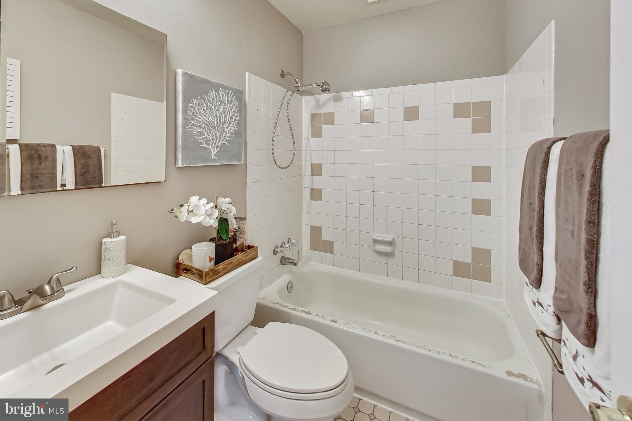 DALE CITY - Residential