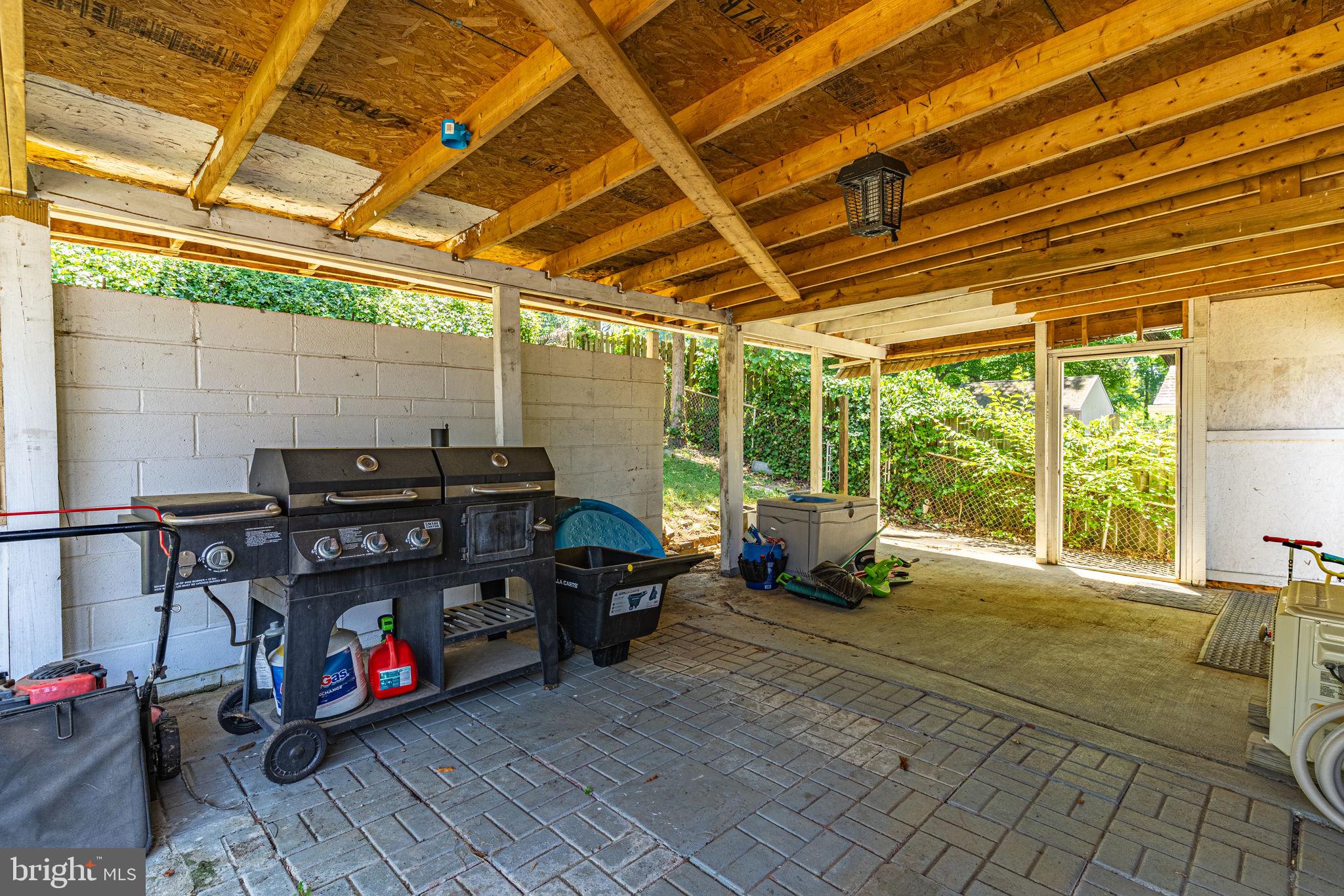 ROSE HILL - Residential Lease