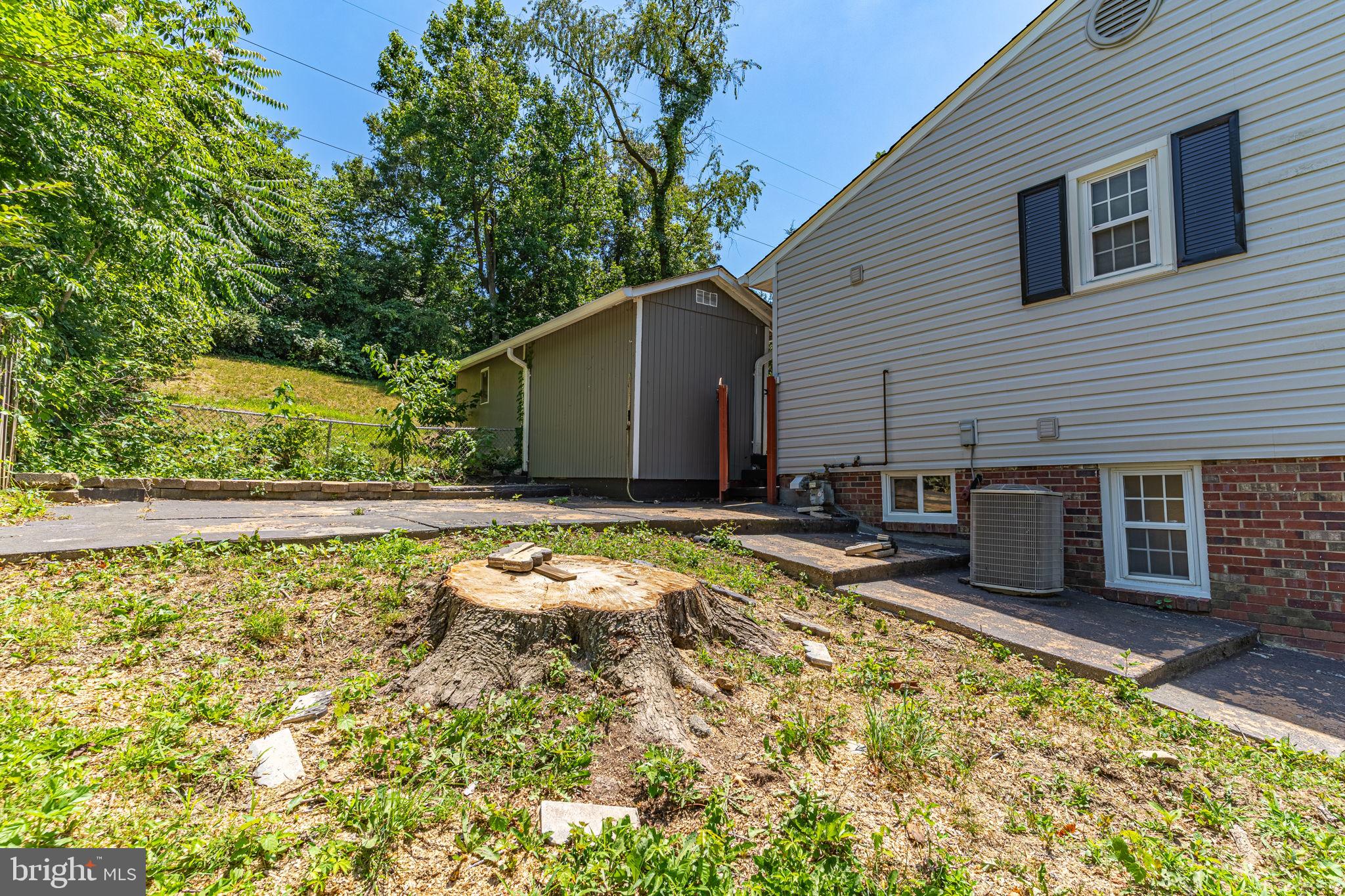 ROSE HILL - Residential Lease