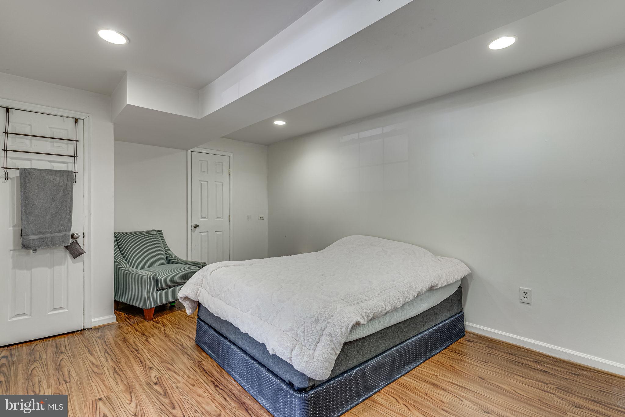 ROSE HILL - Residential Lease