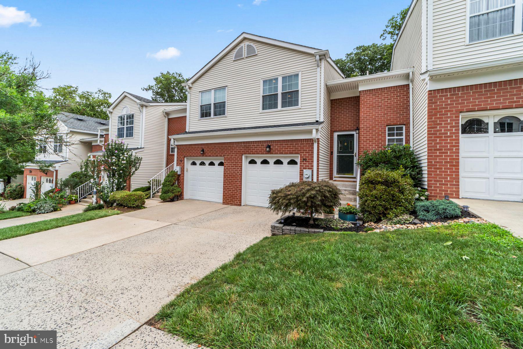 39 GARFIELD WAY