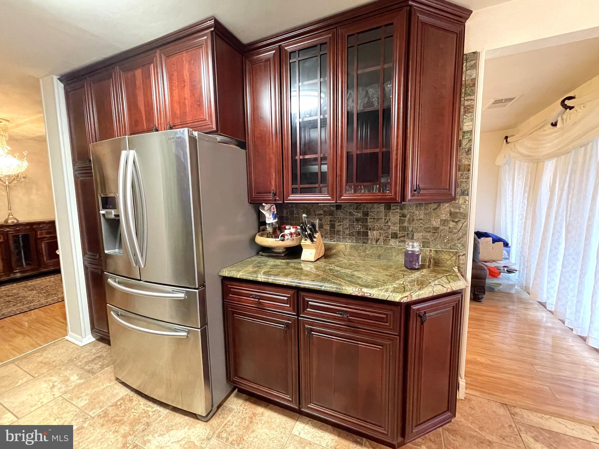 VILLA RIDGE CONDOMINIUM - Residential