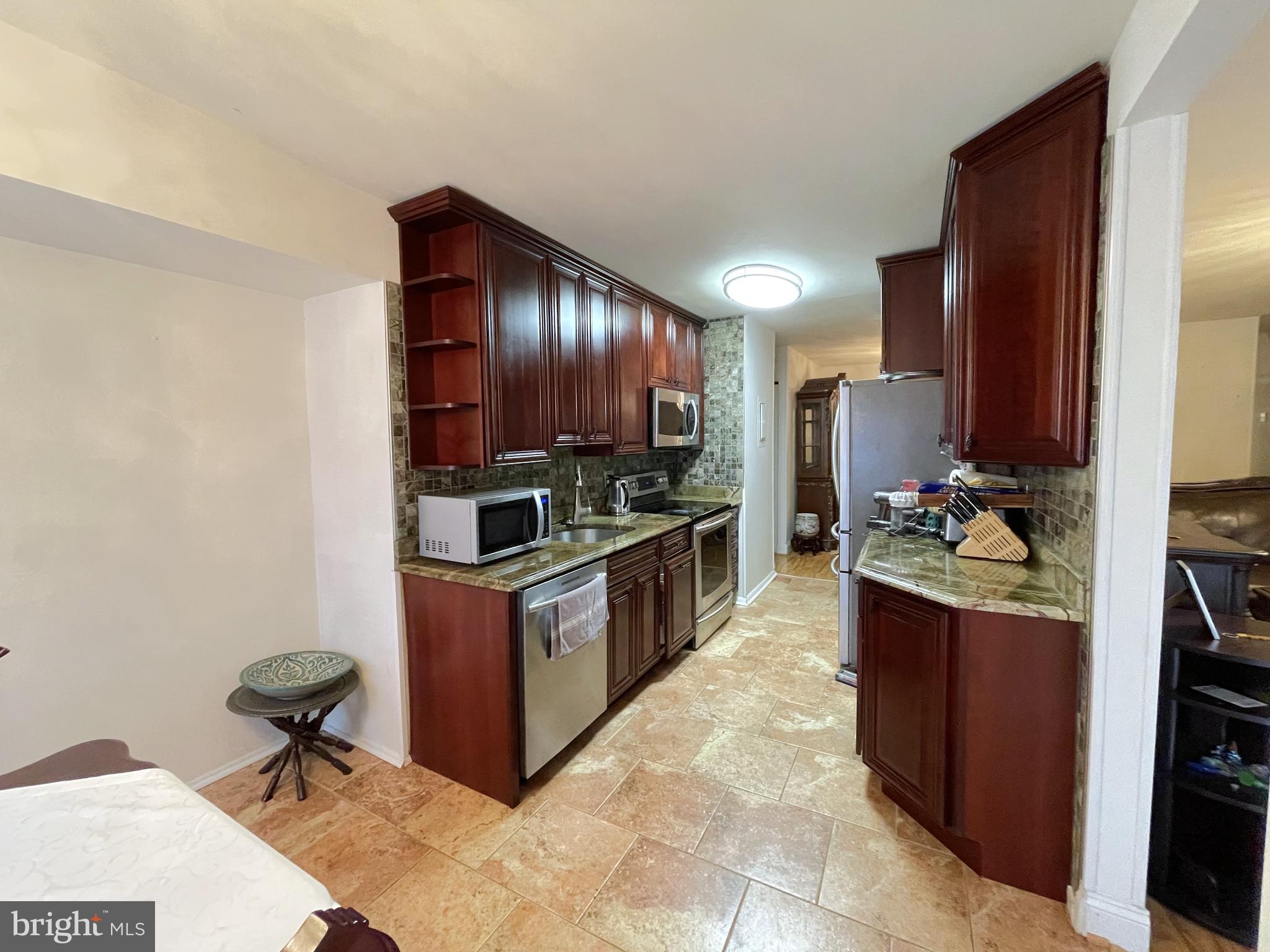 VILLA RIDGE CONDOMINIUM - Residential