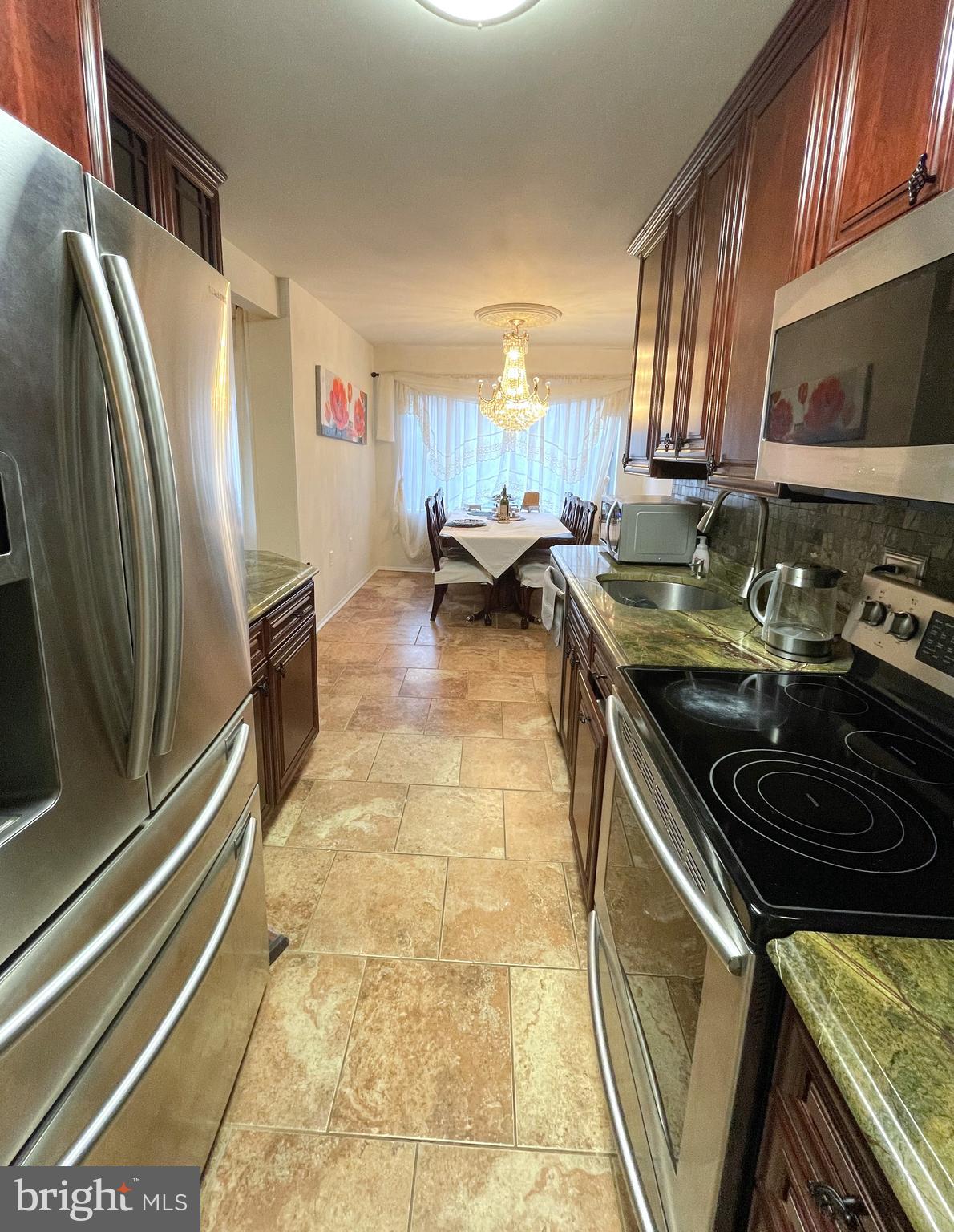 VILLA RIDGE CONDOMINIUM - Residential