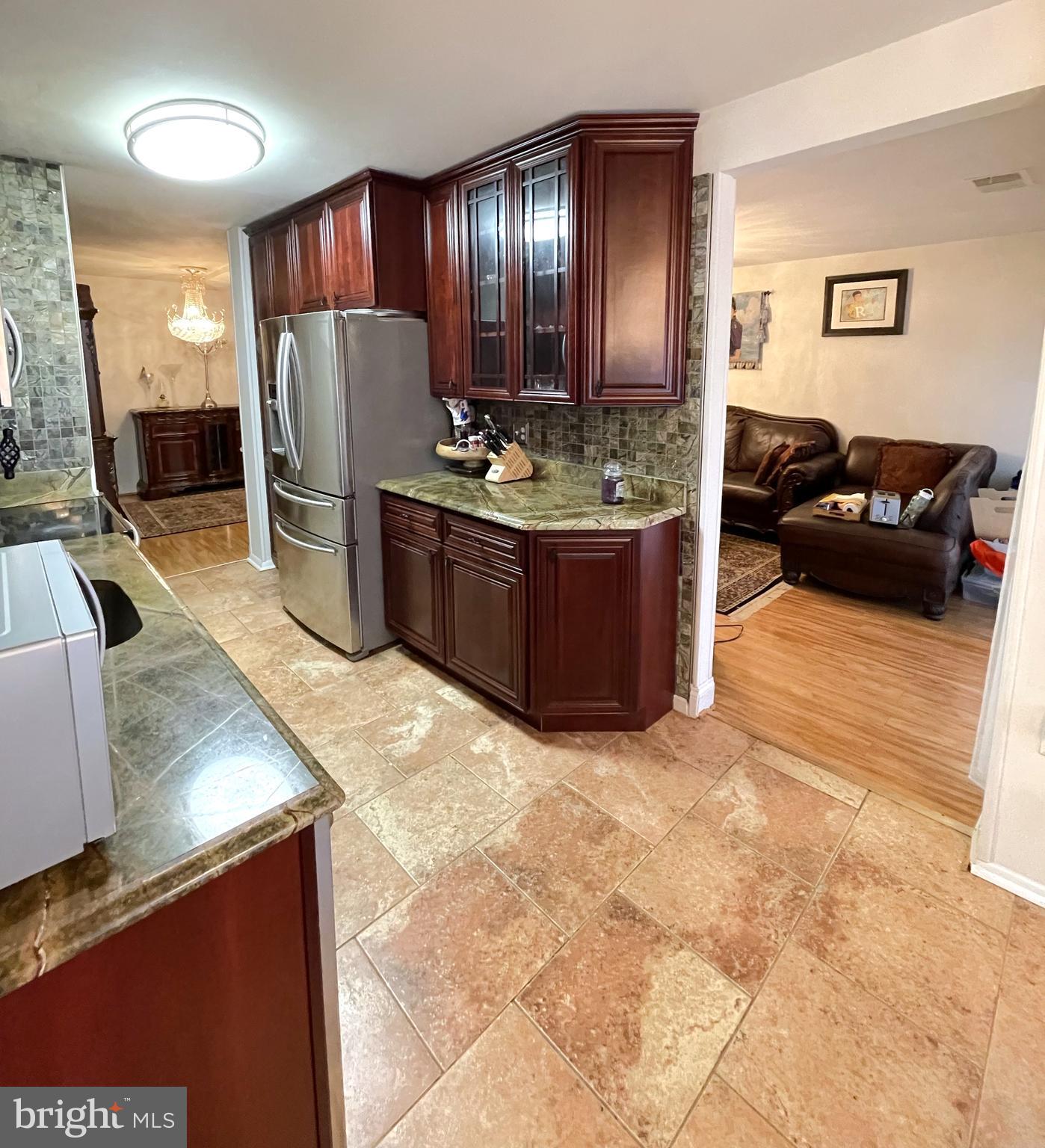 VILLA RIDGE CONDOMINIUM - Residential