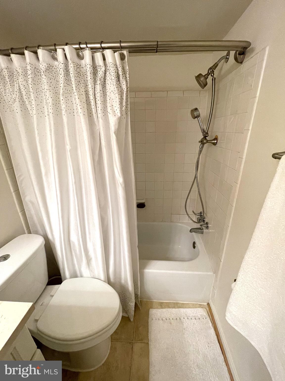 VILLA RIDGE CONDOMINIUM - Residential