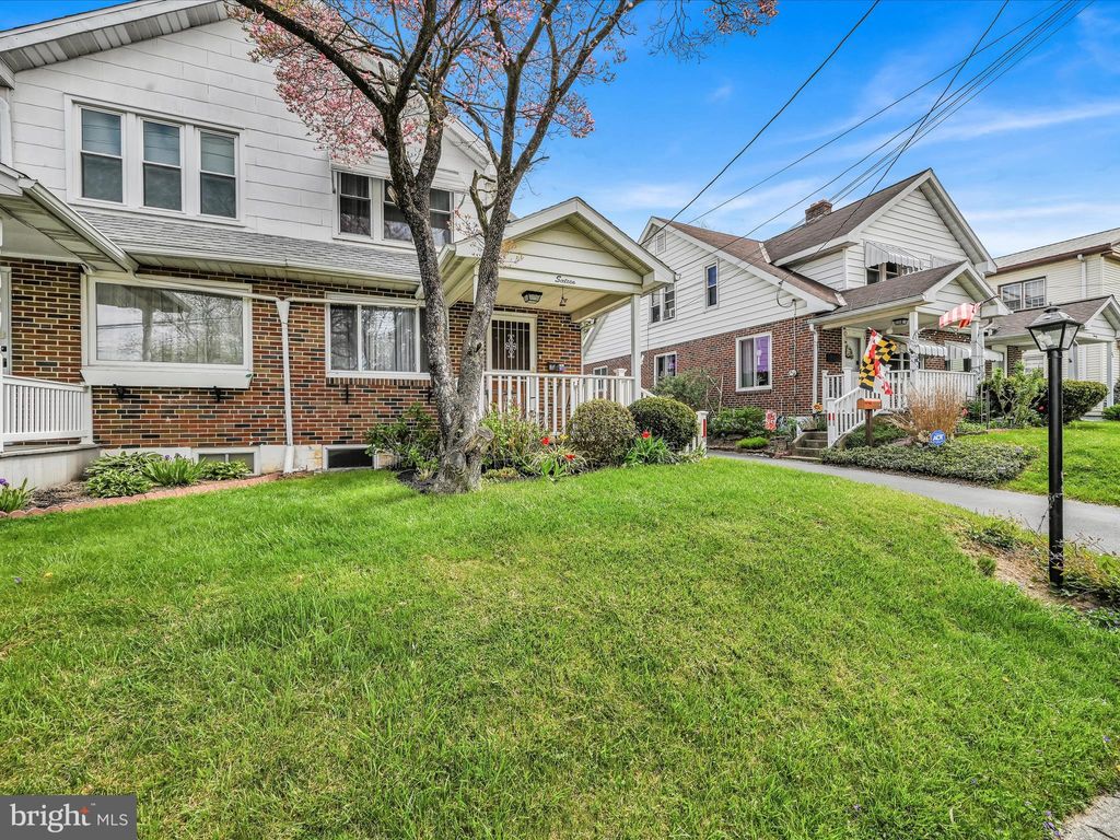 Photo of 16 E Orange Street, Ephrata, PA 17522 (MLS # PALA2049726)