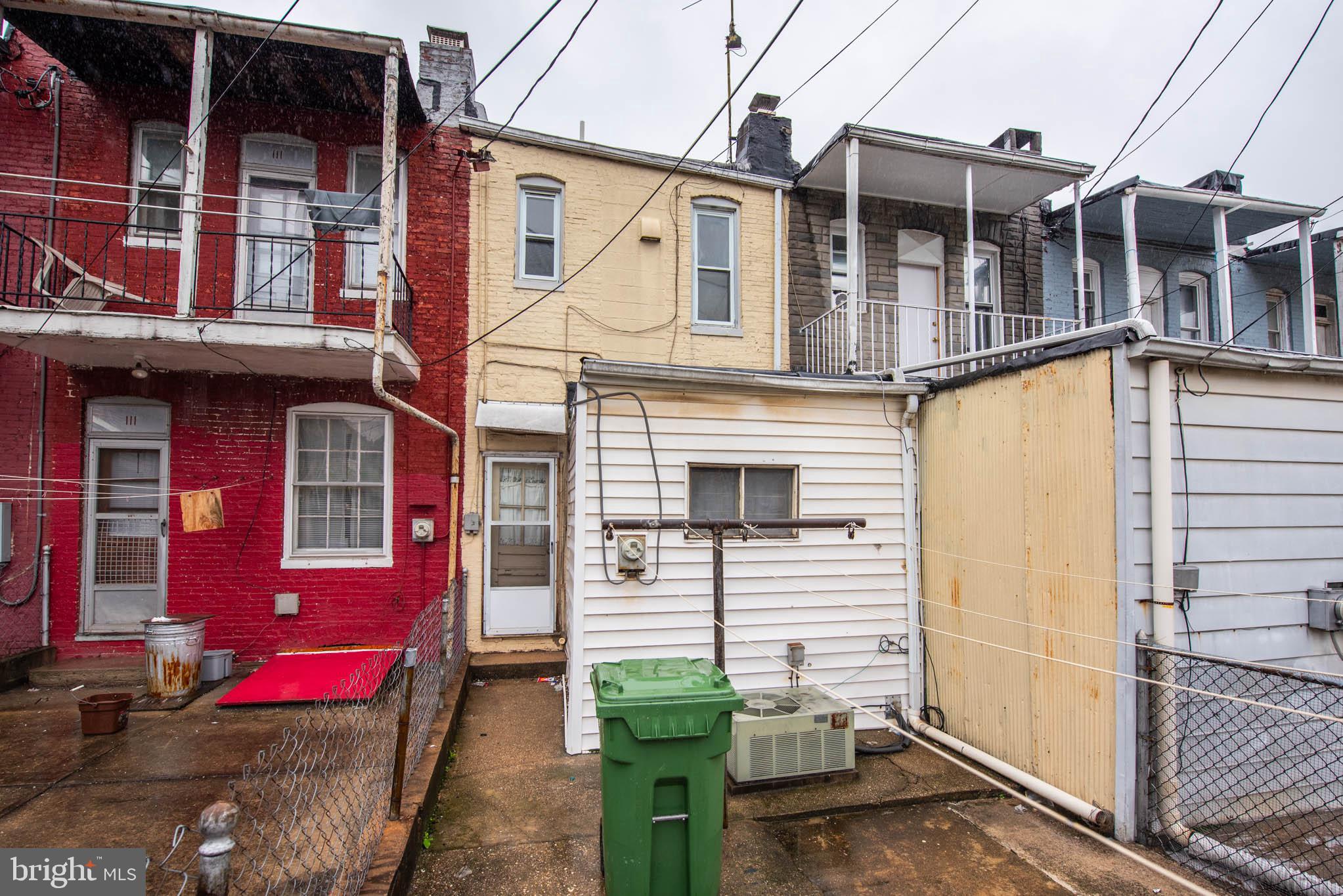 HIGHLANDTOWN - Residential
