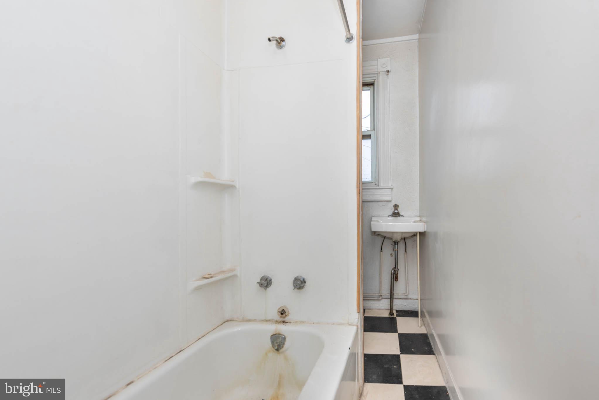 HIGHLANDTOWN - Residential