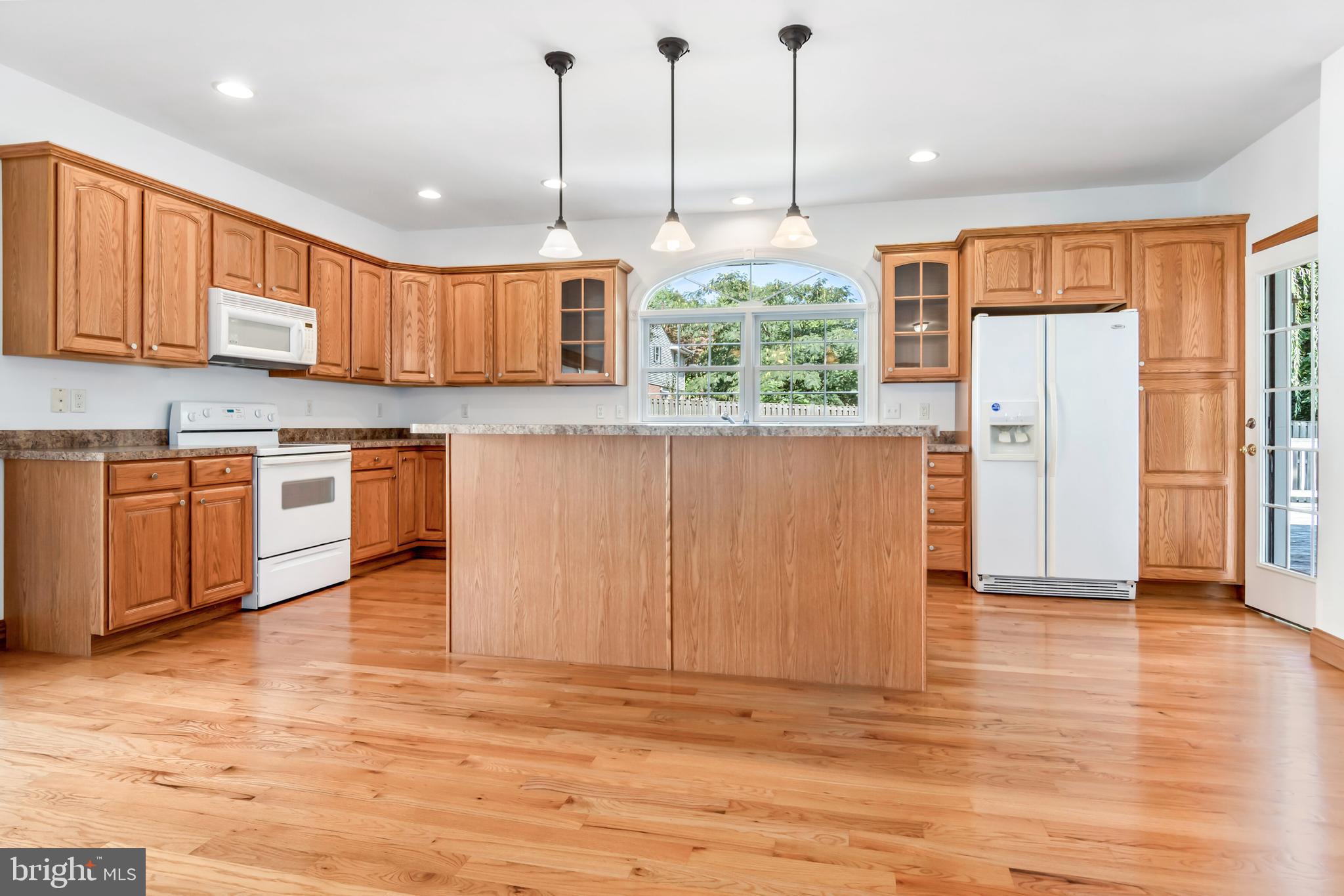 COLLEGE HEIGHTS - Residential