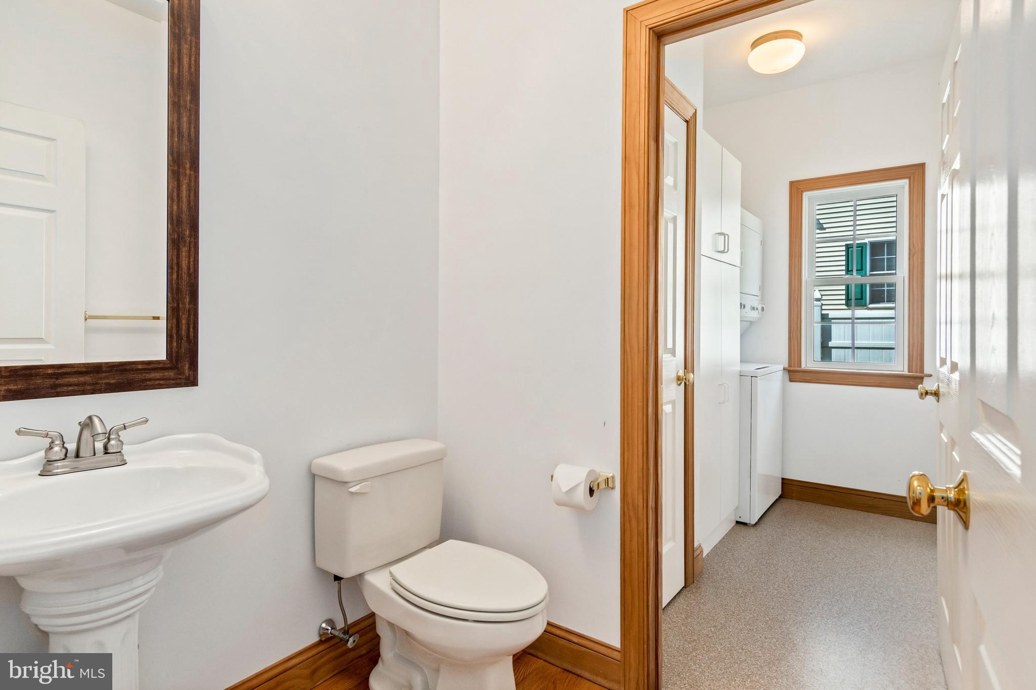 COLLEGE HEIGHTS - Residential