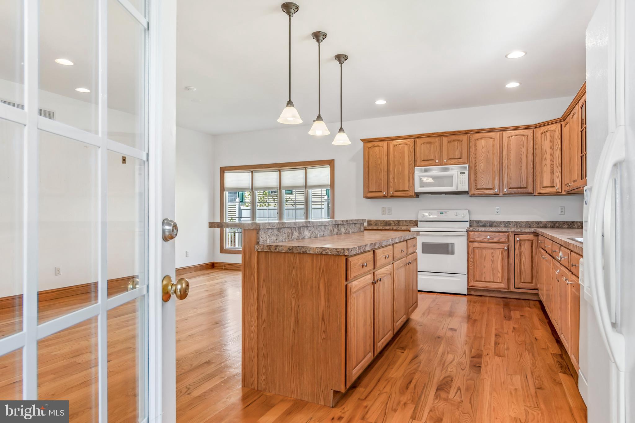 COLLEGE HEIGHTS - Residential