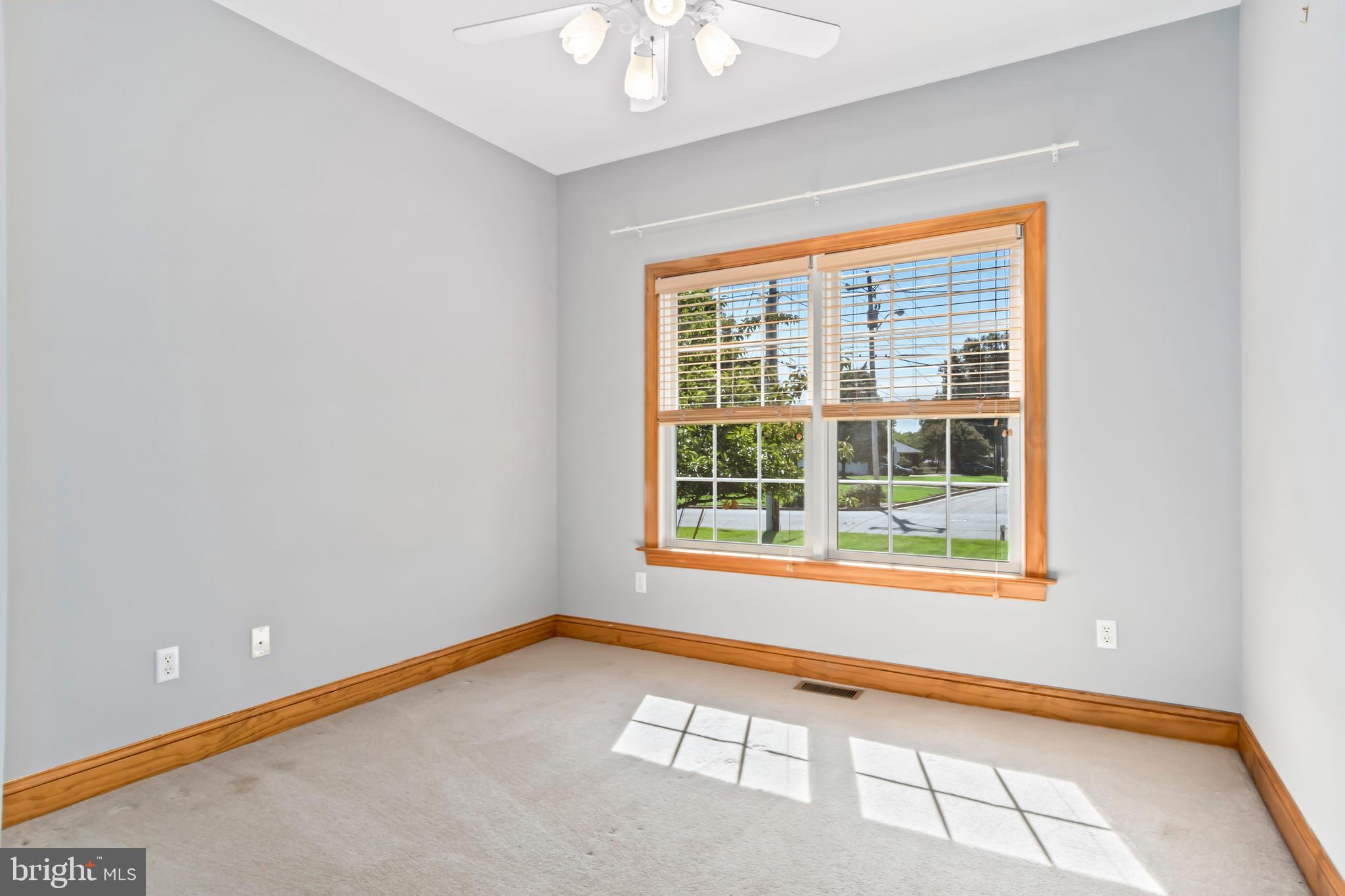 COLLEGE HEIGHTS - Residential