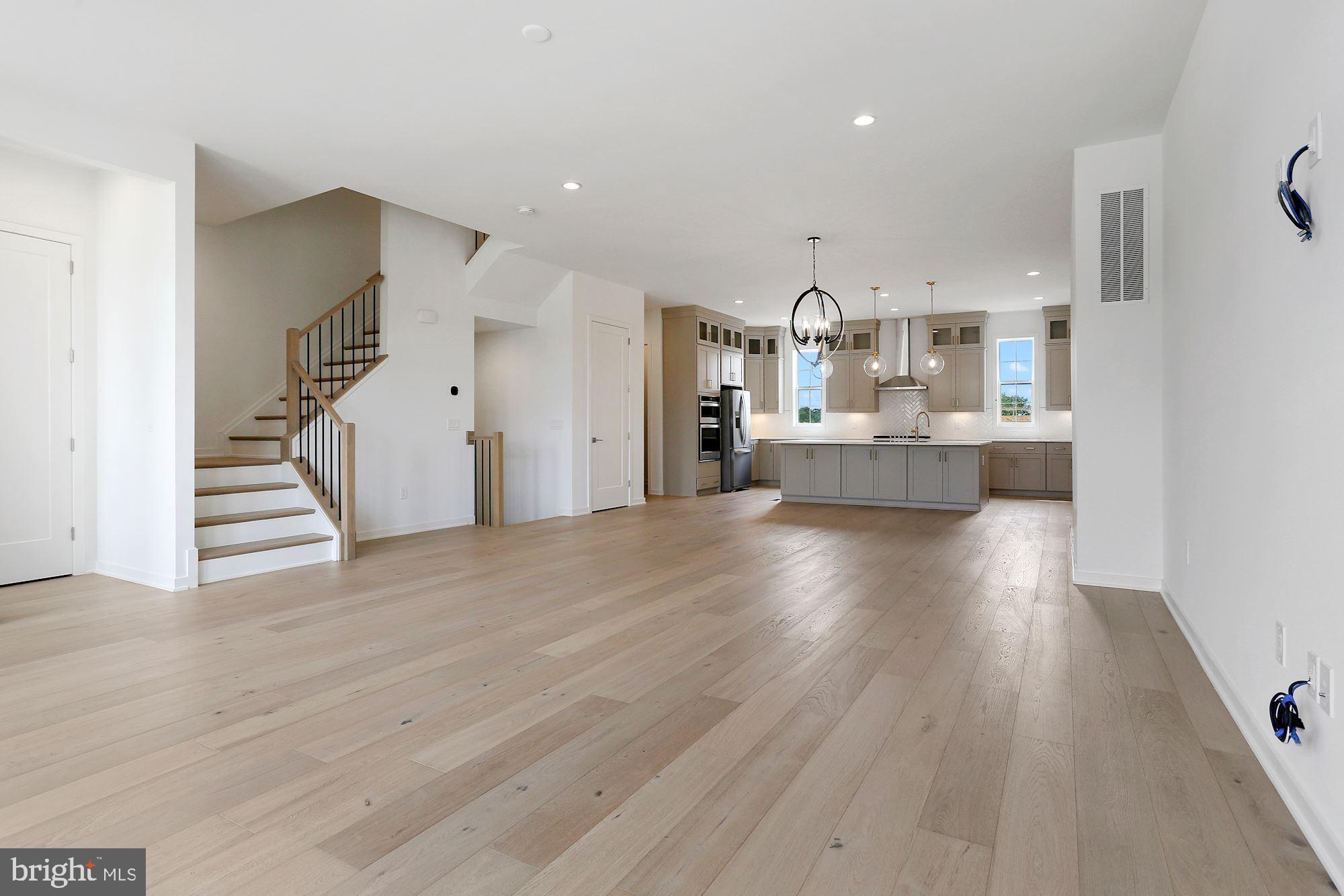 REGENCY AT BELMONT - Residential