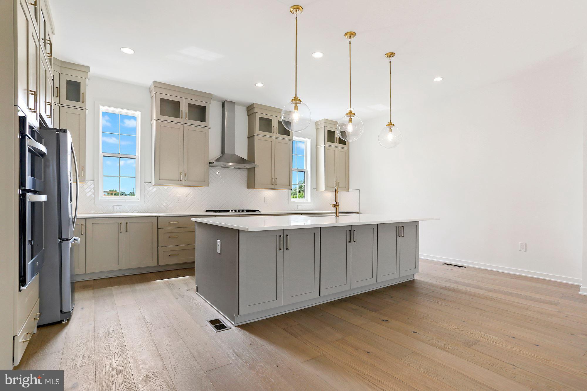 REGENCY AT BELMONT - Residential