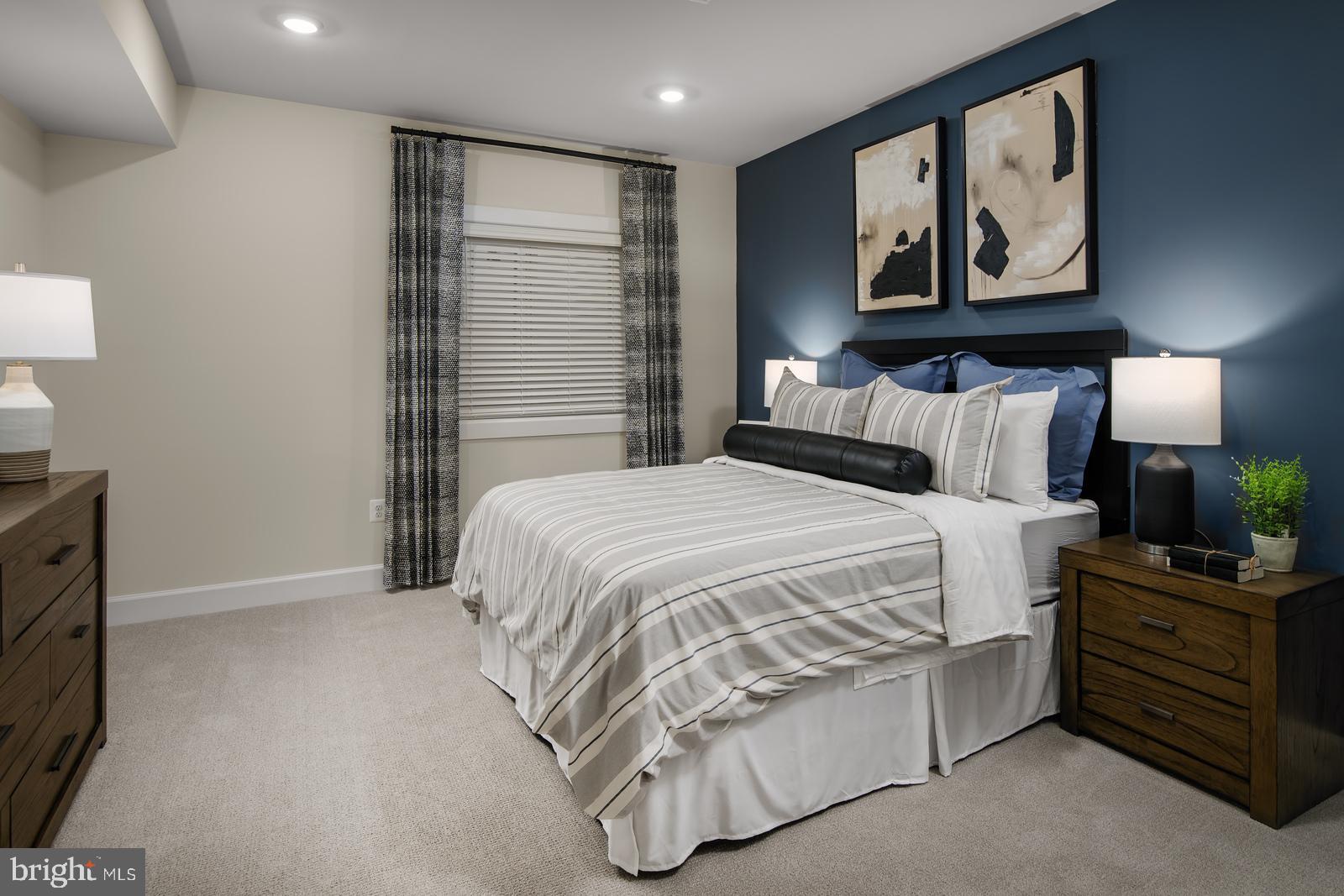 BRINTON LAKE ESTATES - Residential