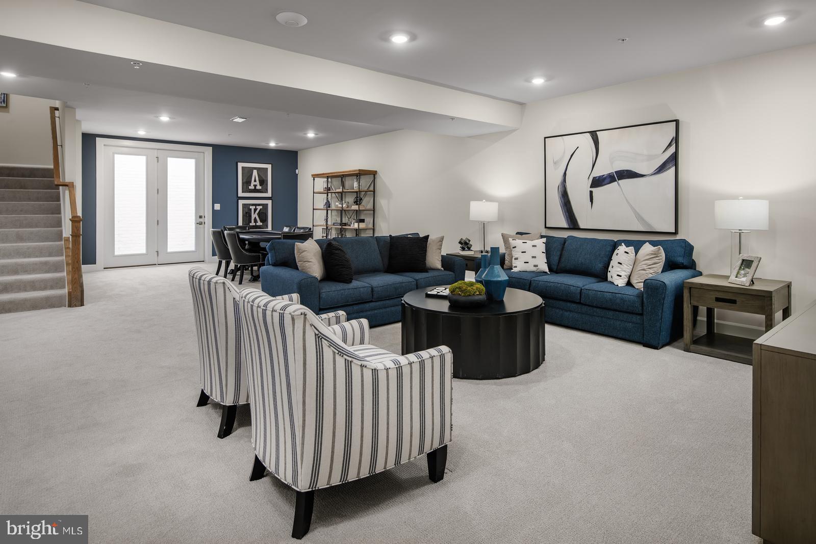 BRINTON LAKE ESTATES - Residential