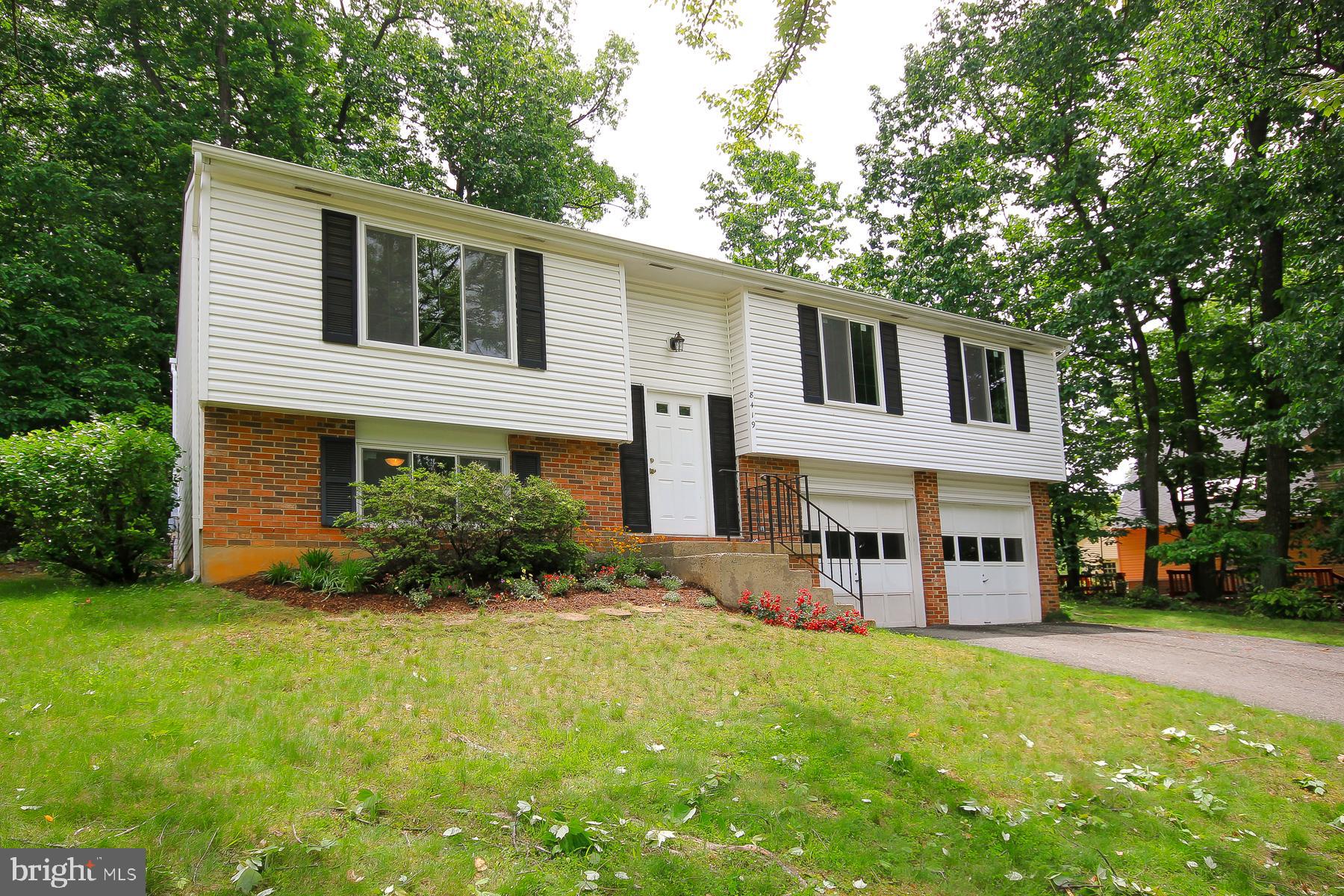 WOODFORD OAKS - Residential Lease