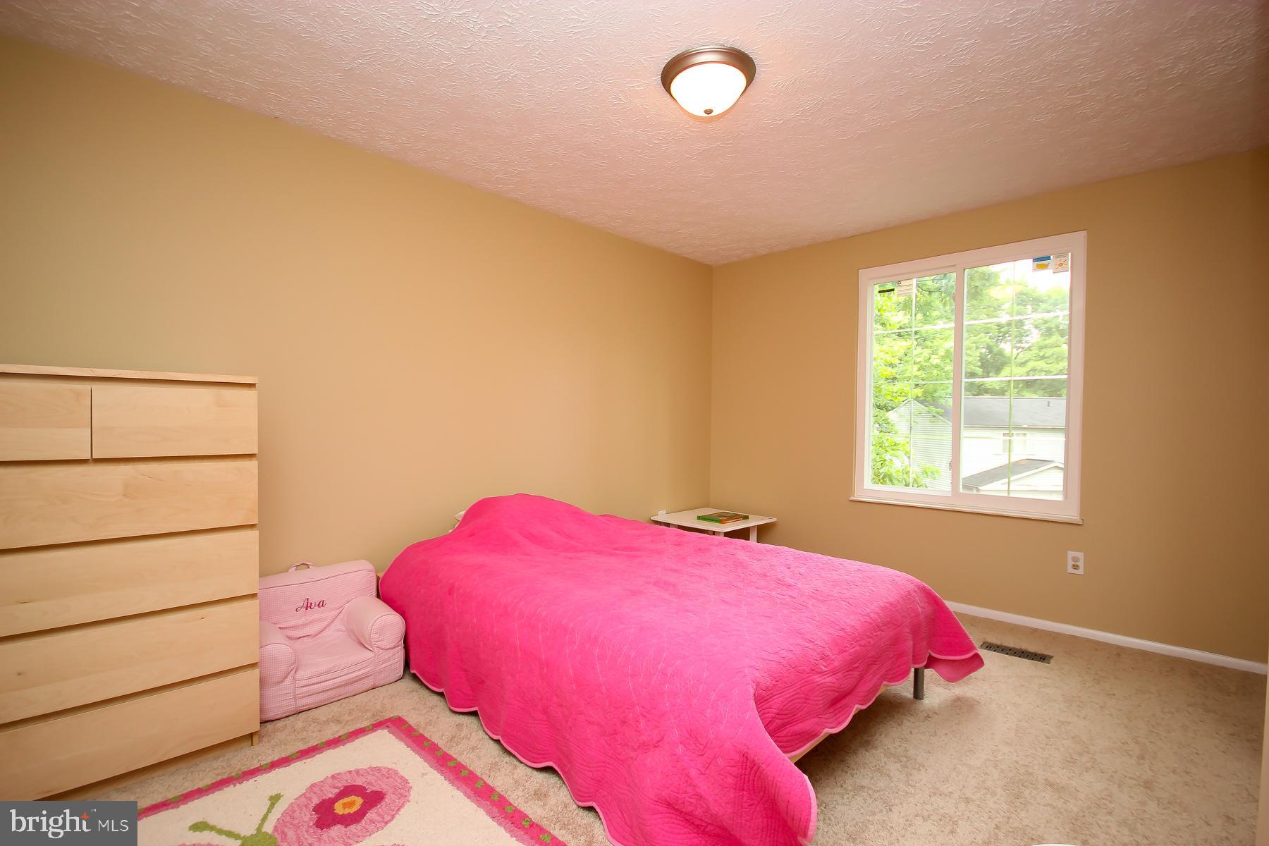 WOODFORD OAKS - Residential Lease