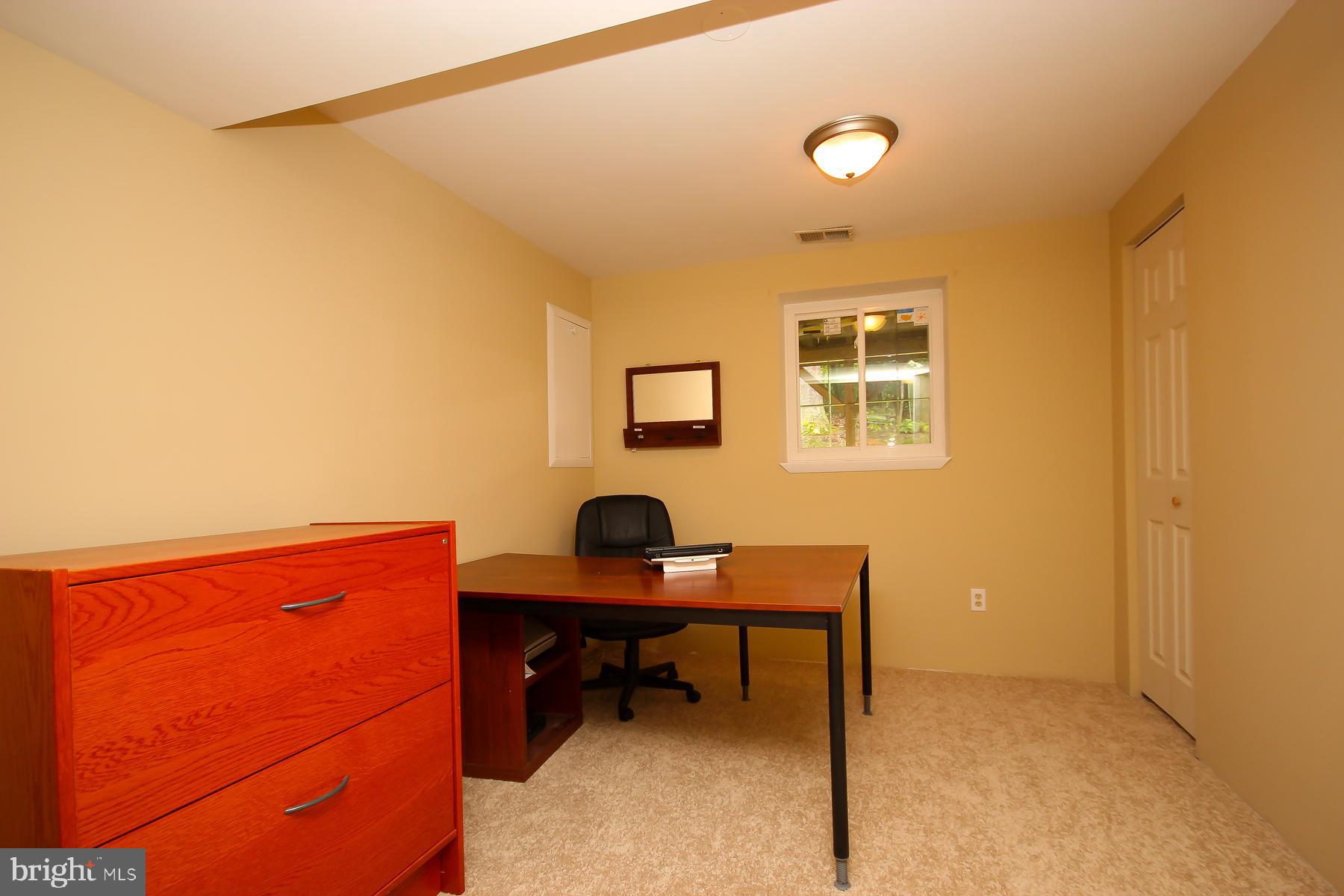 WOODFORD OAKS - Residential Lease