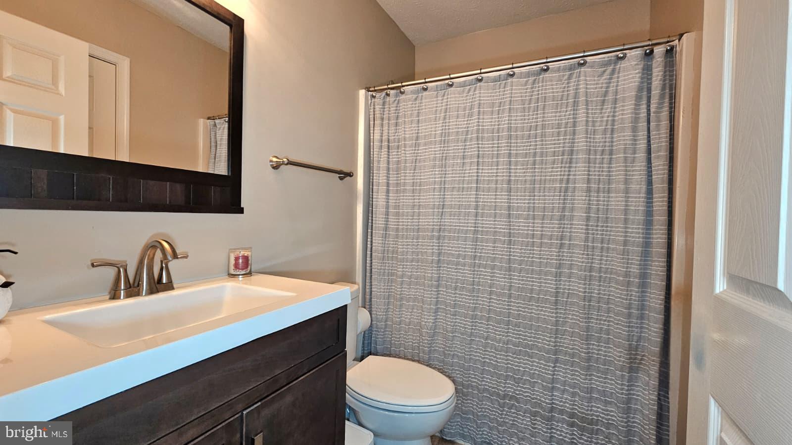 SHEN SHORES - Residential