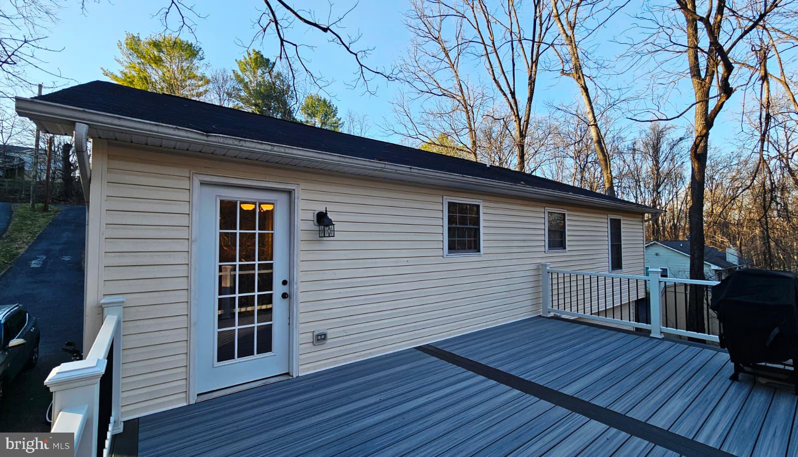 SHEN SHORES - Residential