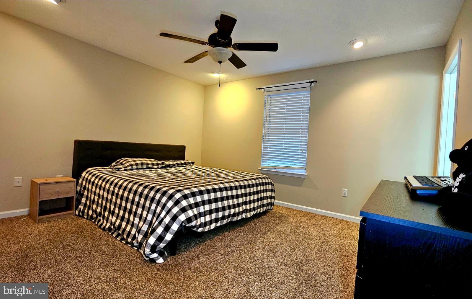 SHEN SHORES - Residential