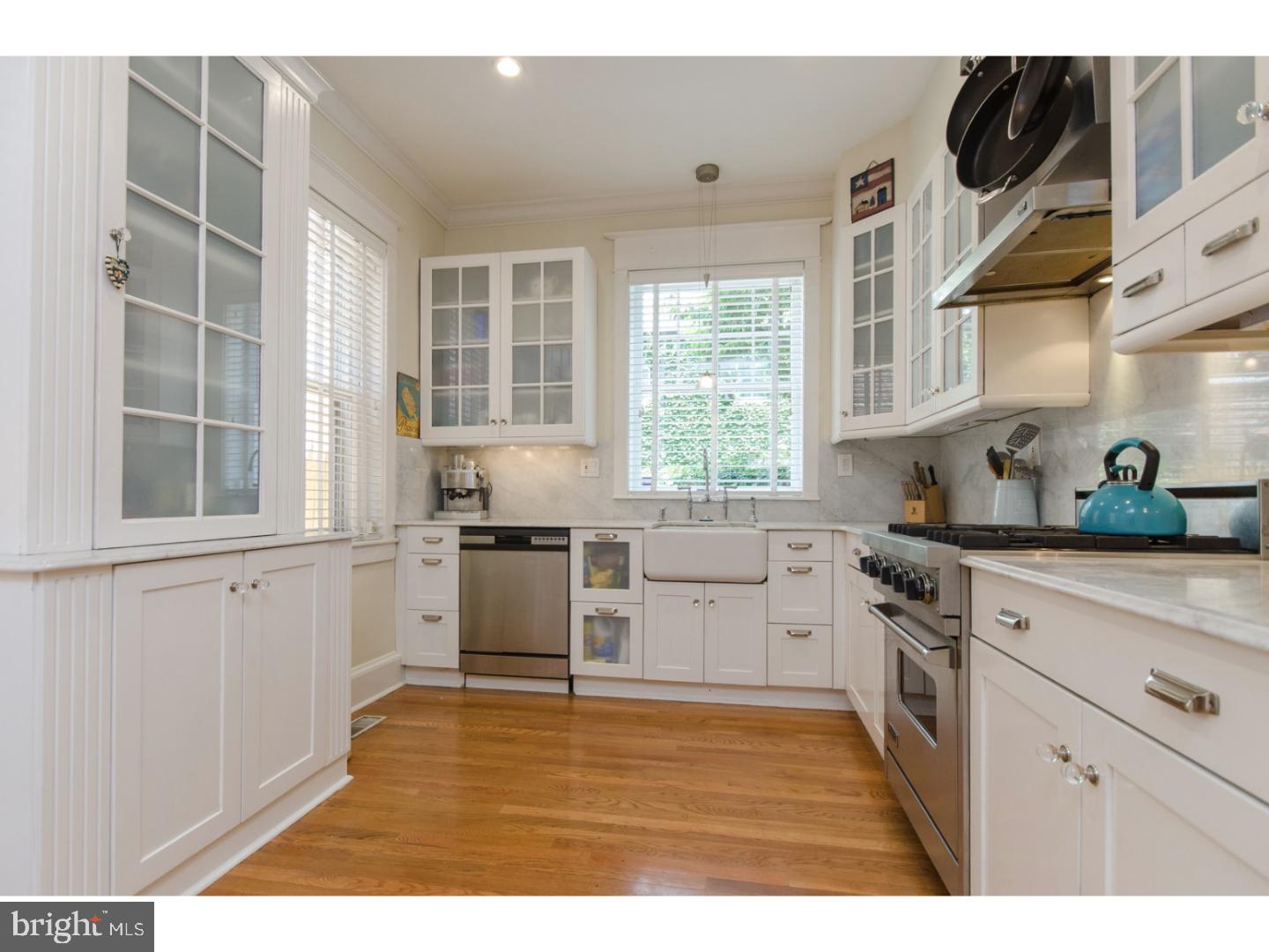 SOCIETY HILL - Residential