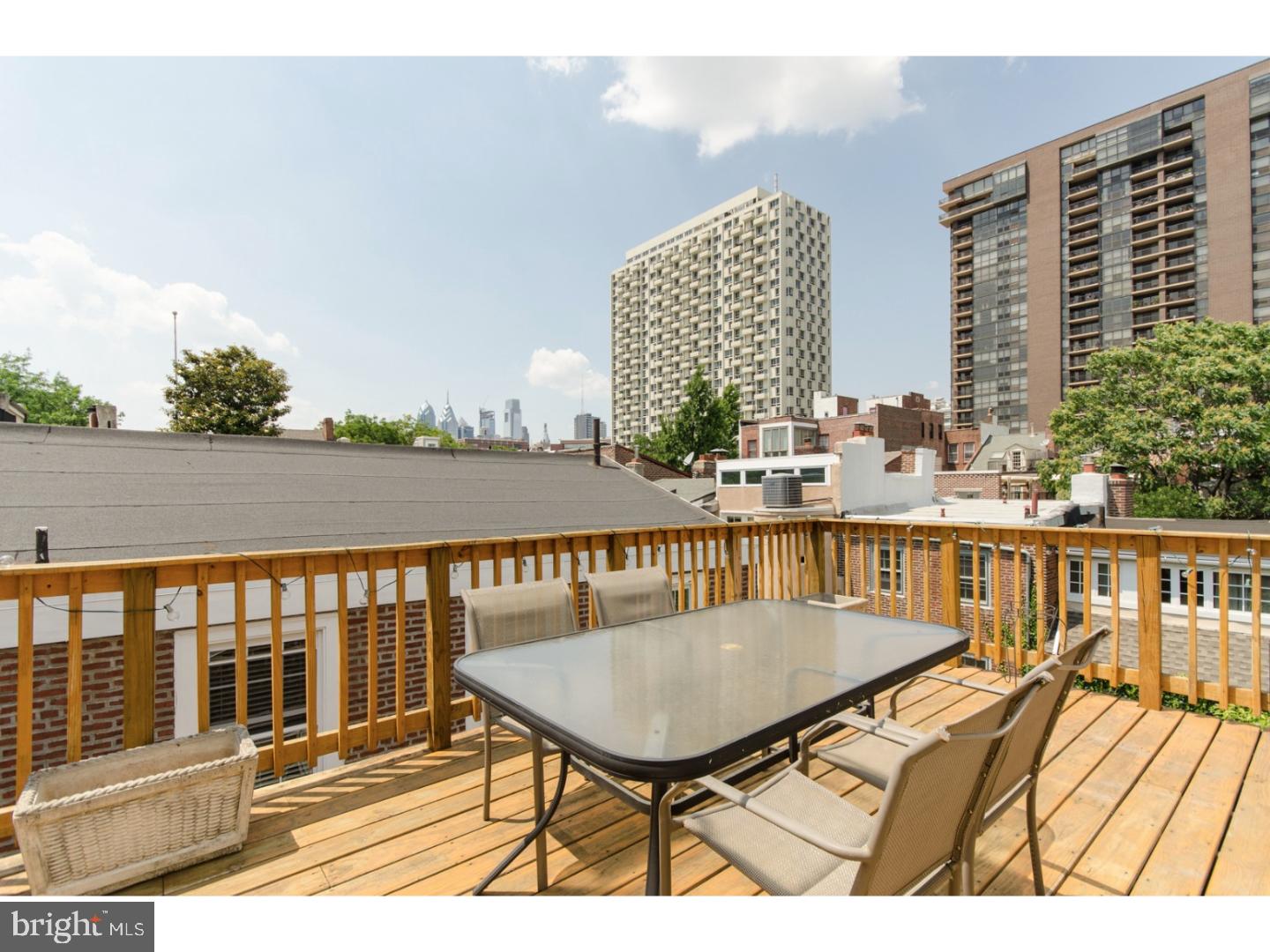 SOCIETY HILL - Residential