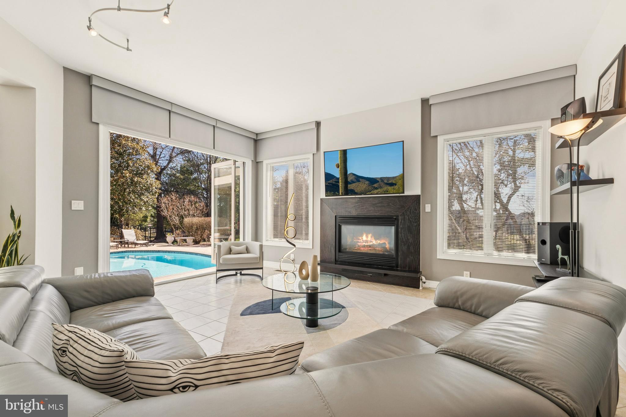 LAKE MANASSAS - Residential