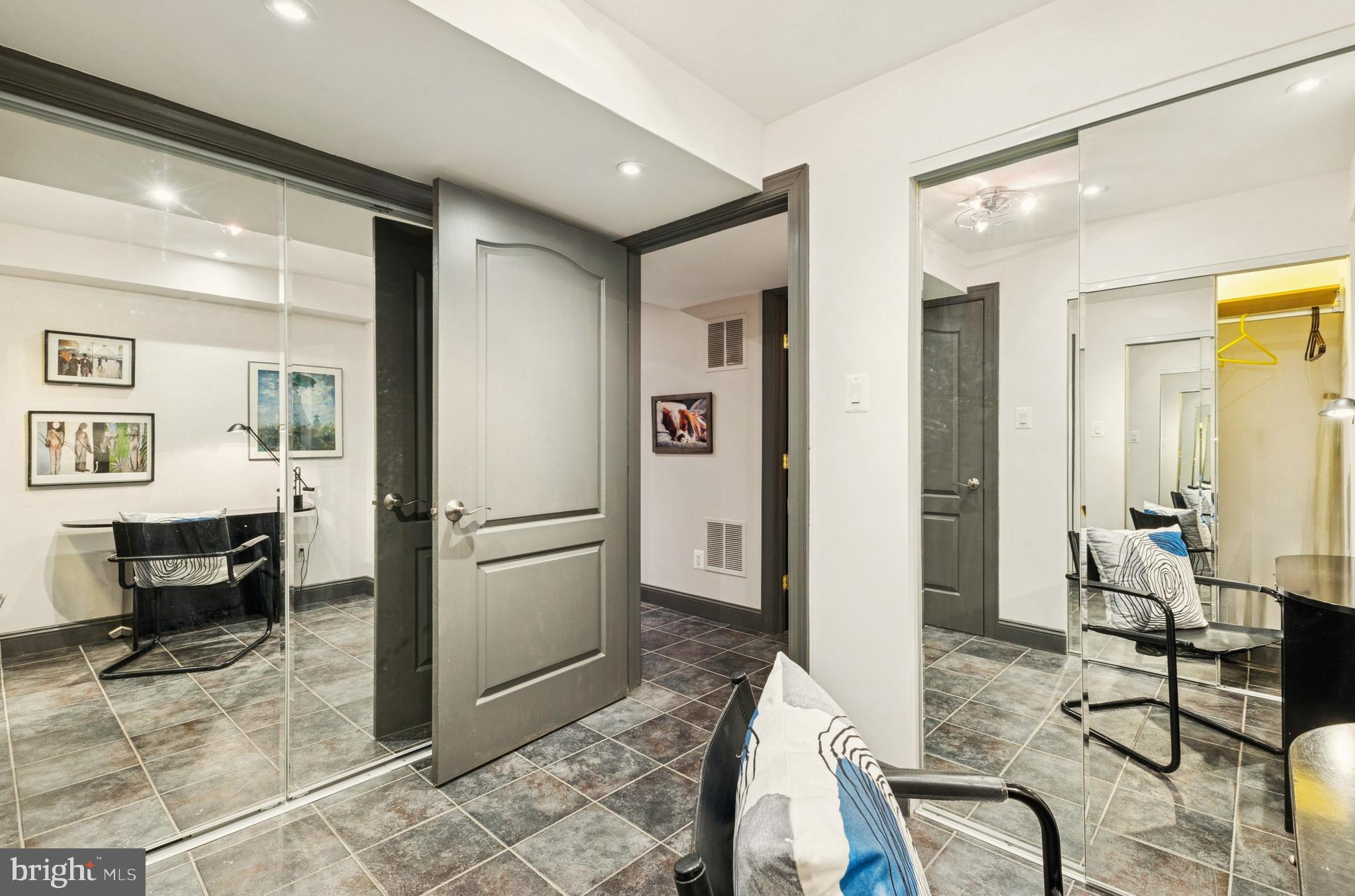 LAKE MANASSAS - Residential