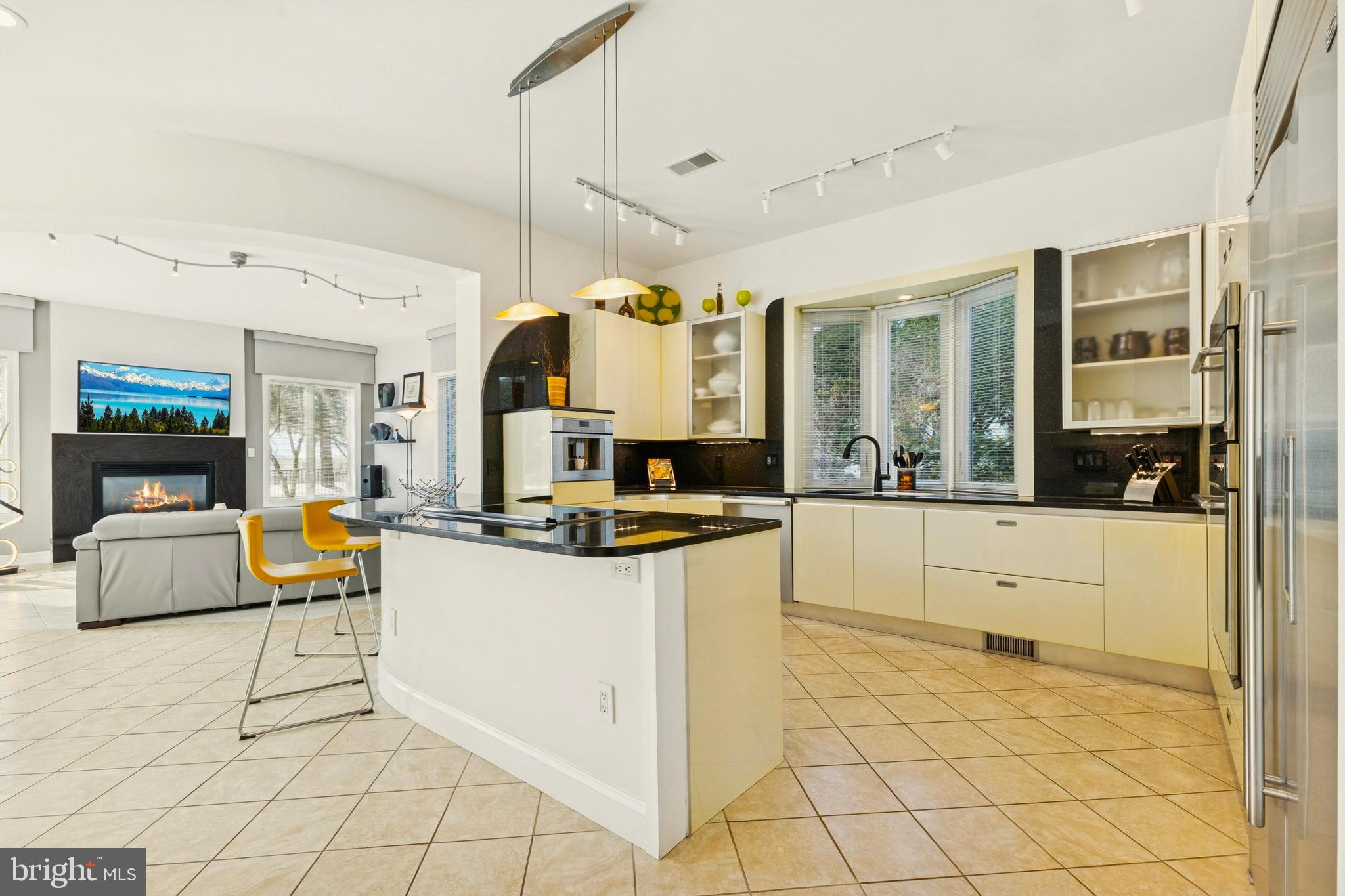 LAKE MANASSAS - Residential