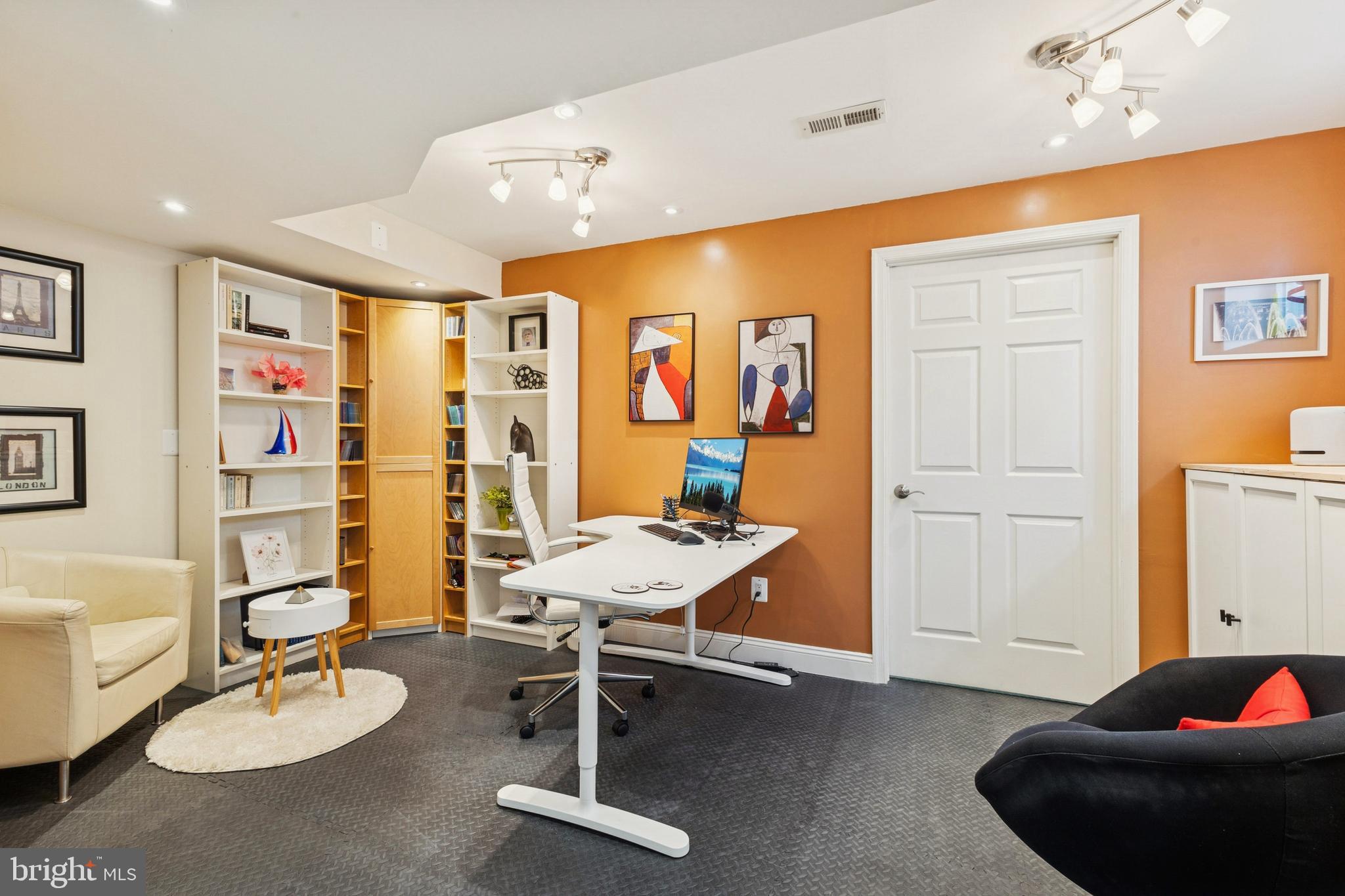 LAKE MANASSAS - Residential