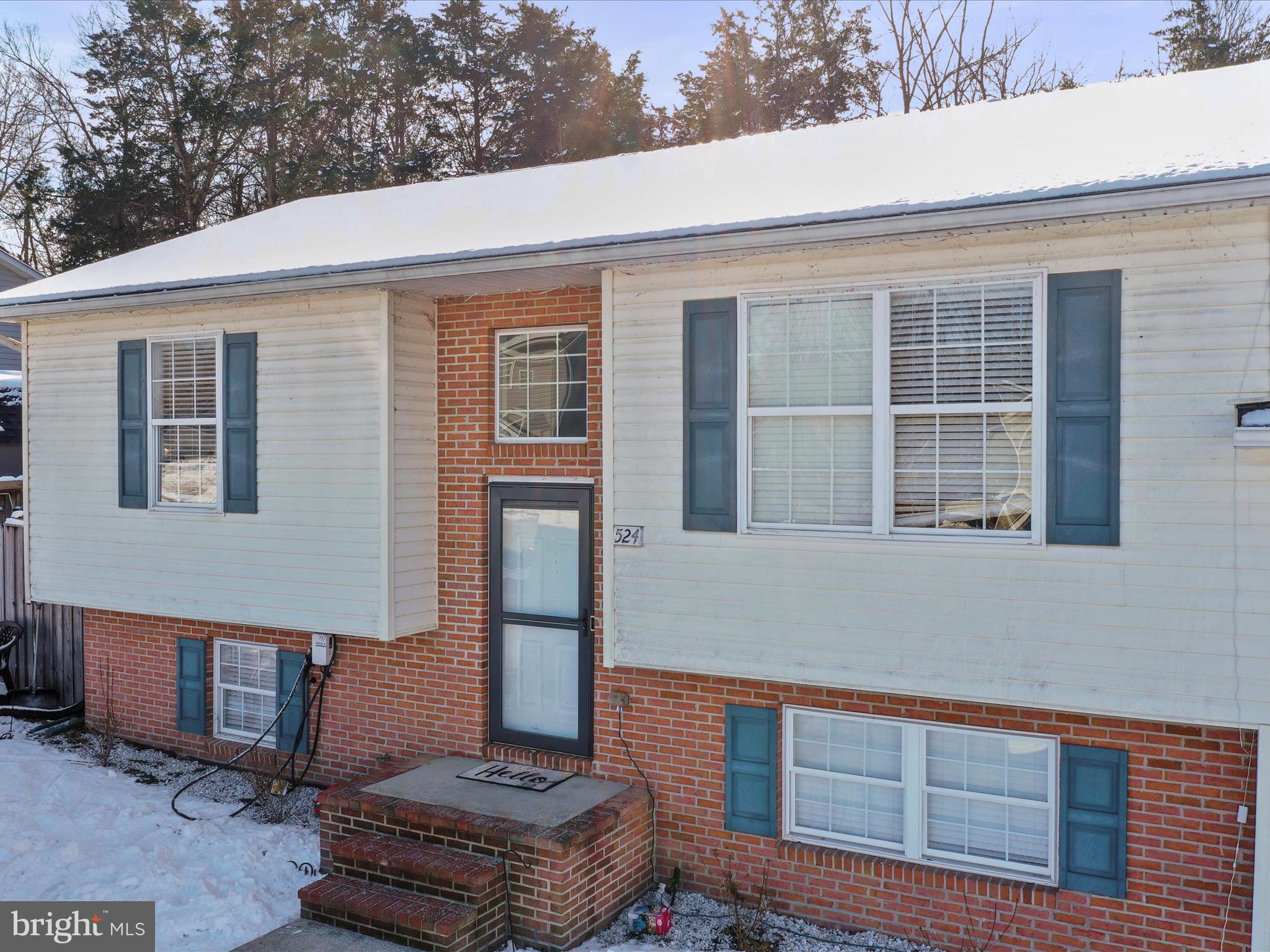 524 STONEWALL STREET