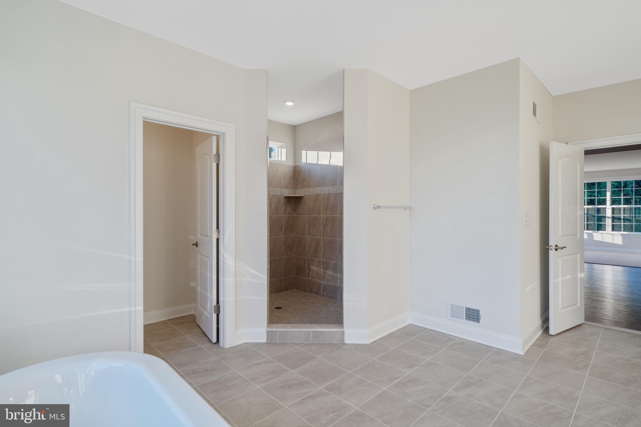 HIGHLANDS AT BACK CREEK - Residential