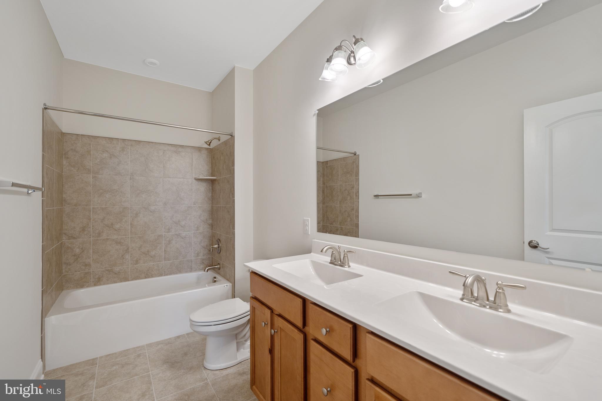 HIGHLANDS AT BACK CREEK - Residential