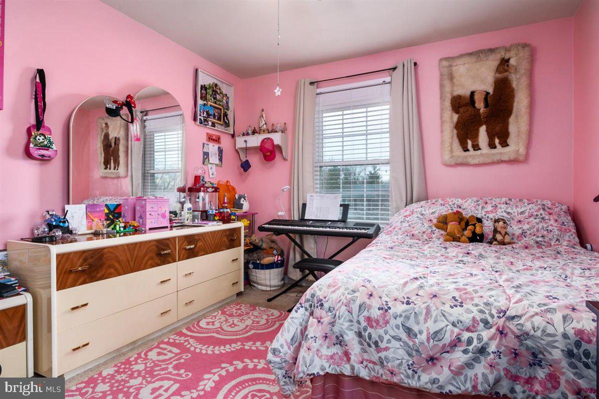 THE PROVINCES - Residential