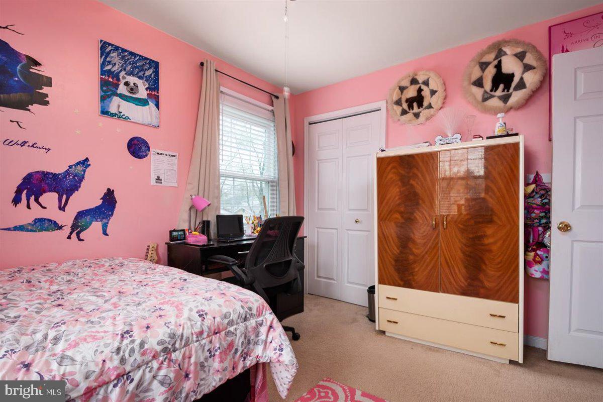 THE PROVINCES - Residential