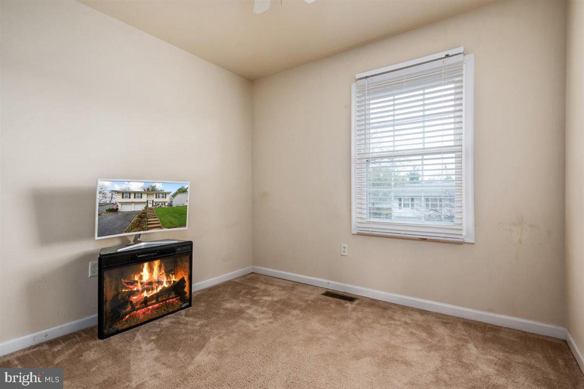 THE PROVINCES - Residential