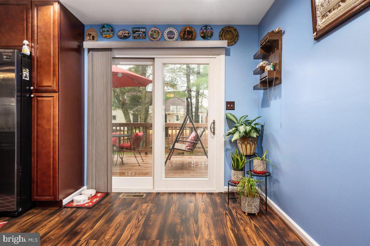 THE PROVINCES - Residential