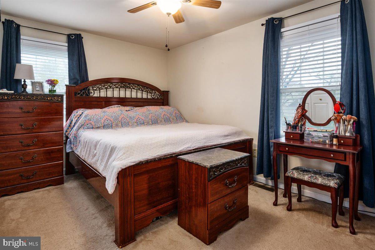 THE PROVINCES - Residential